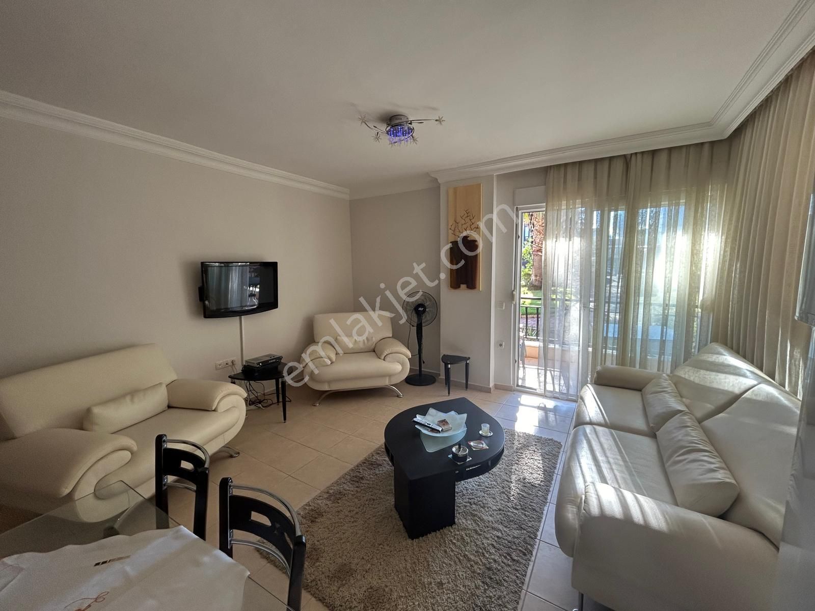 Side Cennetlerde Havuzlu Sitede Bahçe Katı Eşyalı 2+1 - Görsel 7