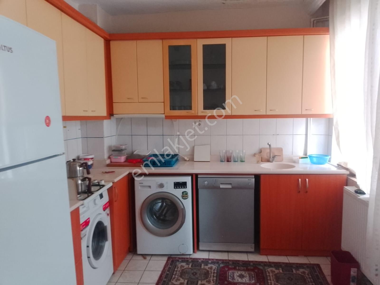 Akşehir Altunkalem Kiralık Daire AKÇAY EMLAK'TAN AKŞEHİR KOŞUYOLU ŞEKER MARKET KARŞISINDA EŞYALI KİRALIK 3+1 DAİRE