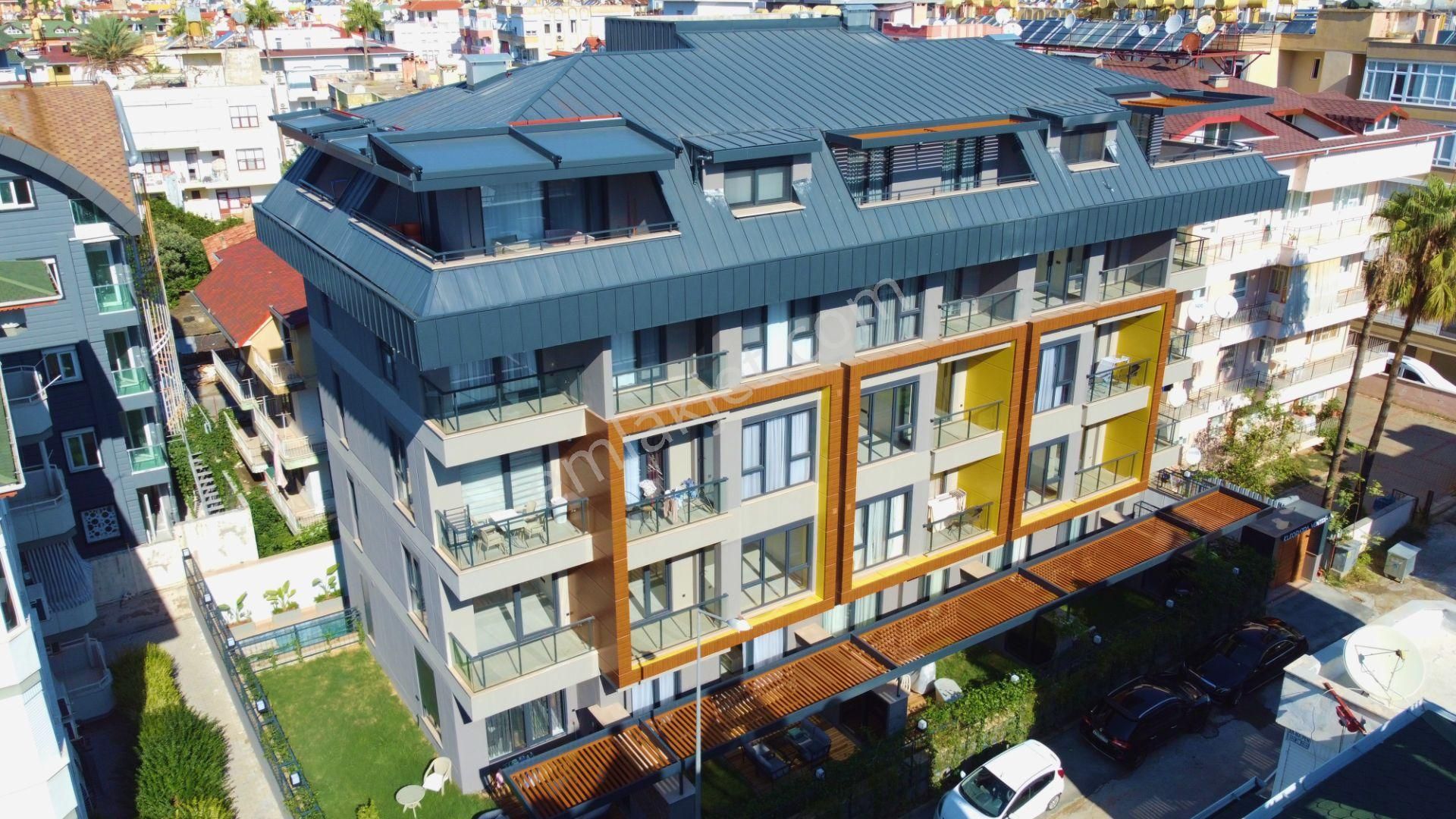 Alanya Saray Satılık Daire Alanya Kleopatra 1+1 50m2 Eşyasız Aktiviteli Her Yere Yürüme Mesafesi !!