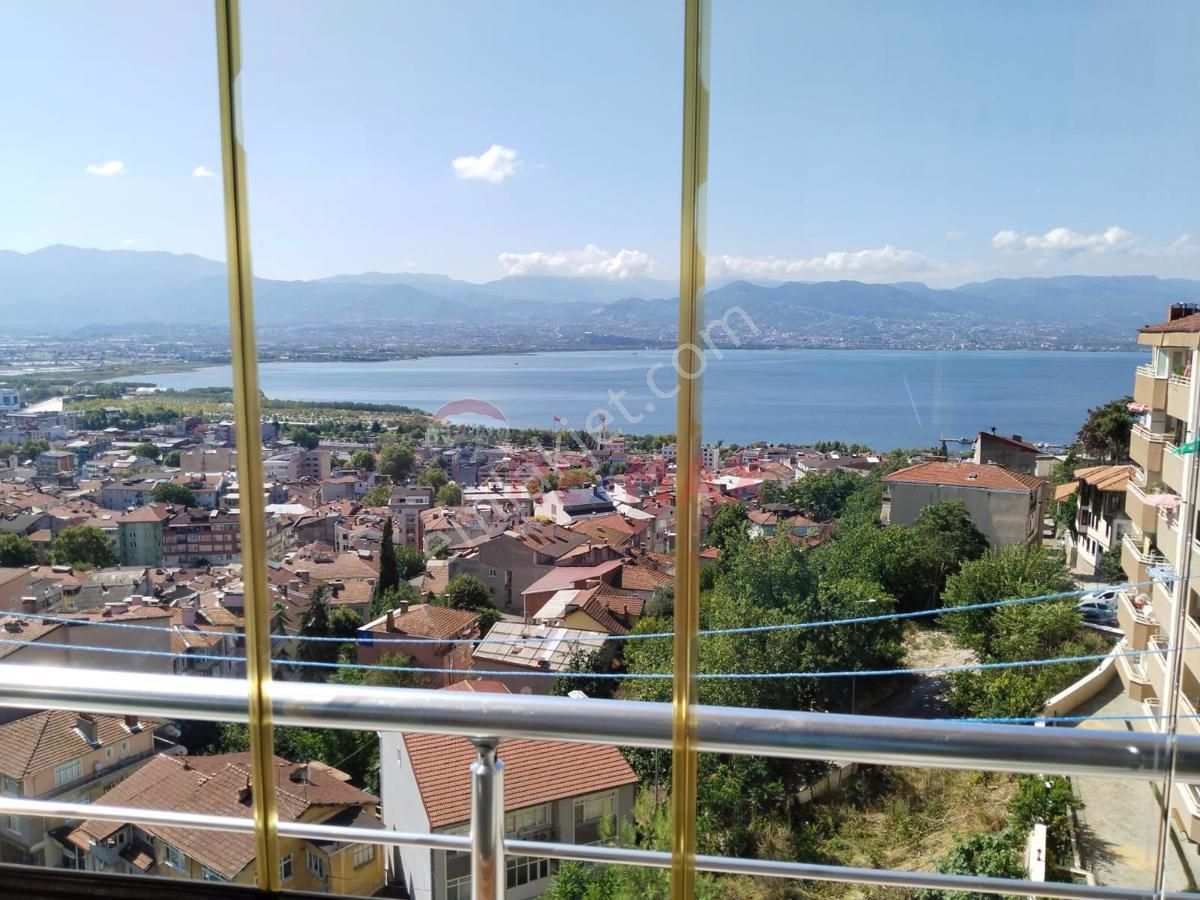 İzmit Akçakoca Satılık Daire PANORAMİK DENİZ MANZARALI 3 + 1