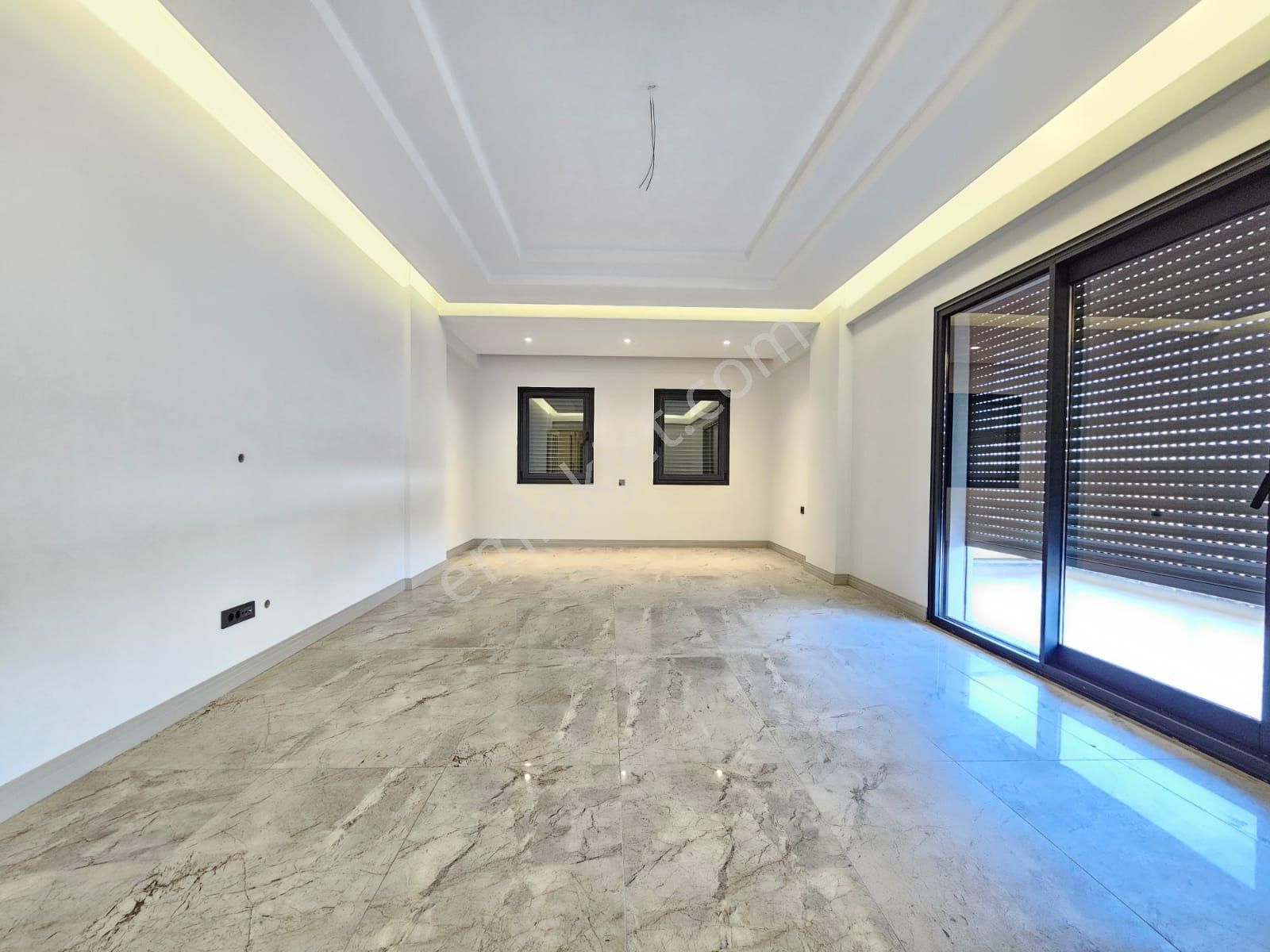 Merkezefendi Hallaçlar Satılık Daire  Denizli karahasanlıda 3+1 170 m2 panjurlu mükemmel konumda lüks daire