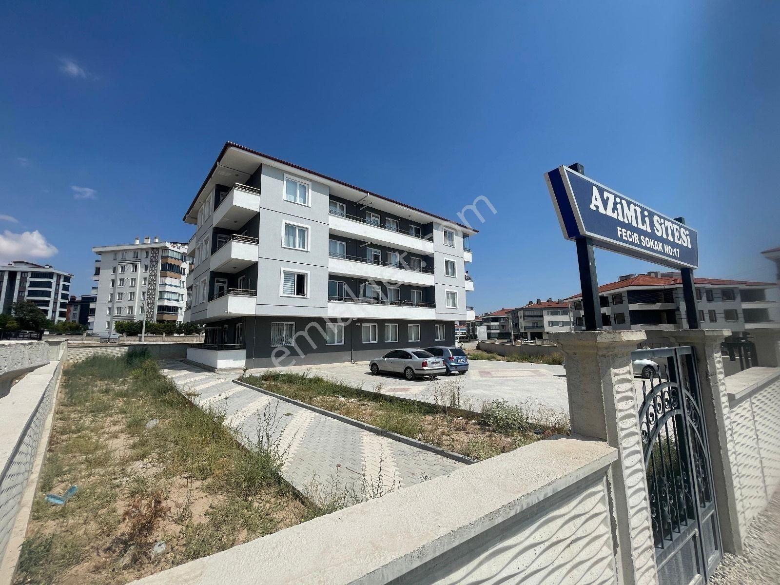 Selçuklu Selahaddin Eyyubi Satılık Daire AHMET YESEVİ CADDESİ YAKINI 1 YILLIK 2+1 ARAKAT ASANSÖRLÜ SATILIK DAİRE 