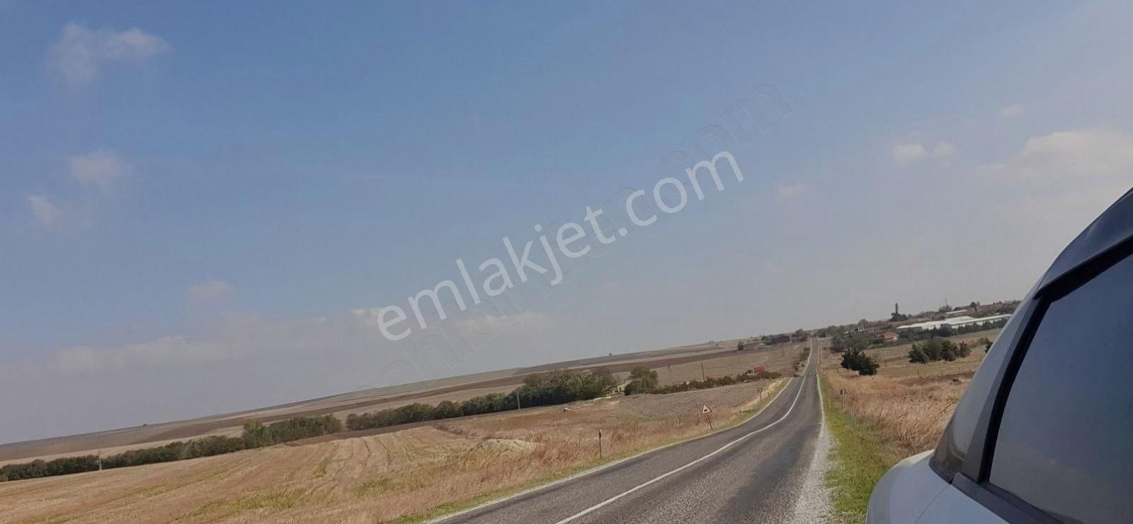 Edirne Merkez Hacıumur Köyü Satılık Tarla Edirne Hacıumur'da Hayvancılık Ve Tarım İçin 13.800 M2 Tarla