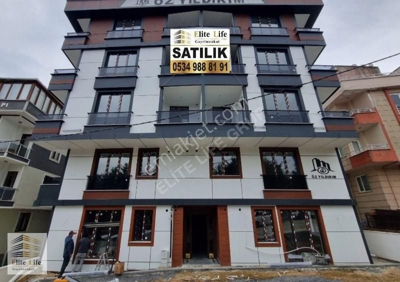 Çekmeköy Merkez Satılık Daire ÇEKMEKÖY MERKEZ MAHALLESİNDE 140 M2 3+1 ARA KAT DAİRE