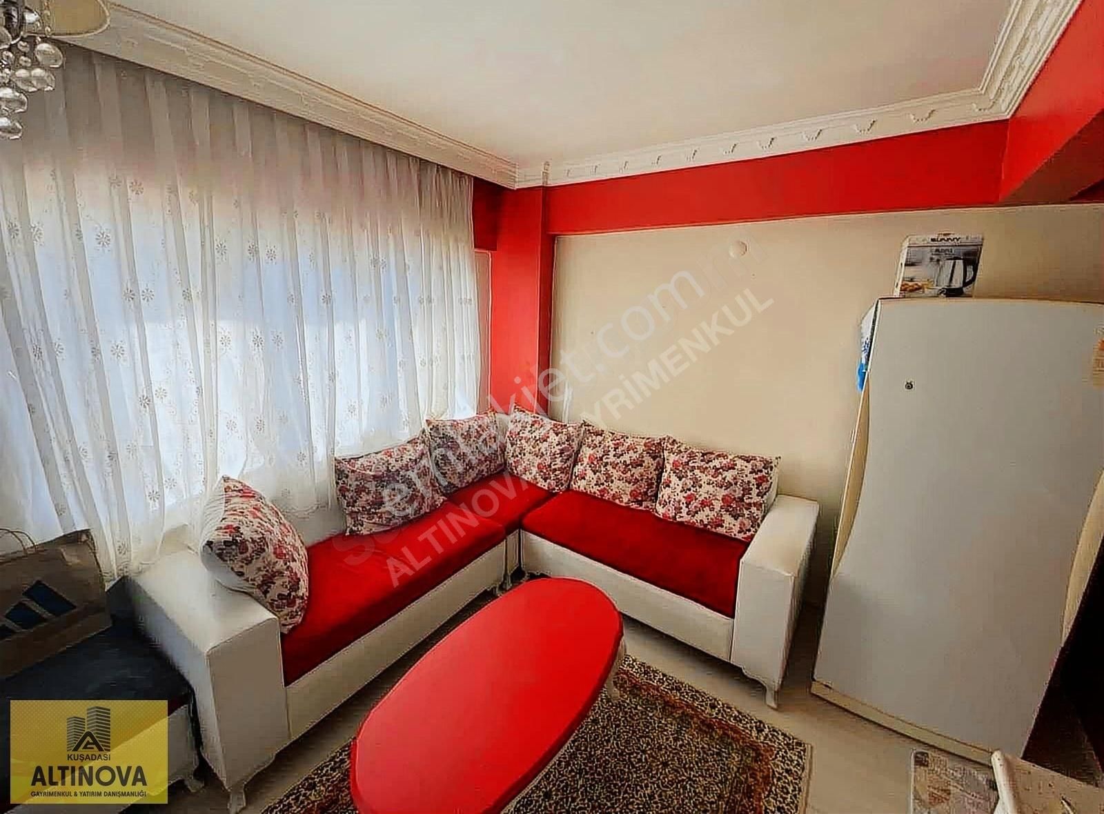 Kuşadası Cumhuriyet Satılık Daire MERKEZİ KONUMDA SATILIK 2+1 DAİRE