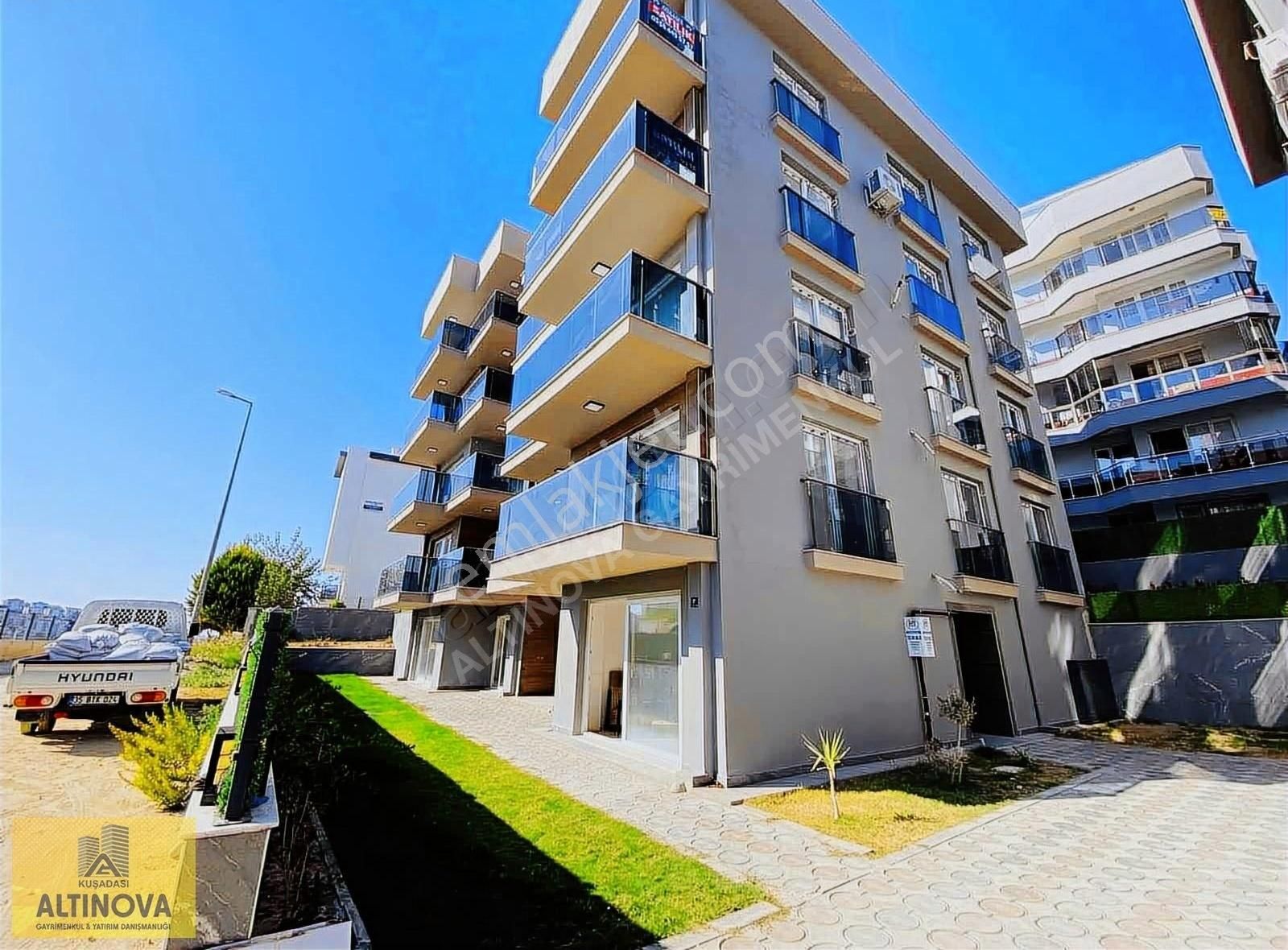 Kuşadası İkiçeşmelik Satılık Daire MERKEZE YAKIN KONUMDA 3+1 SIFIR DAİRE