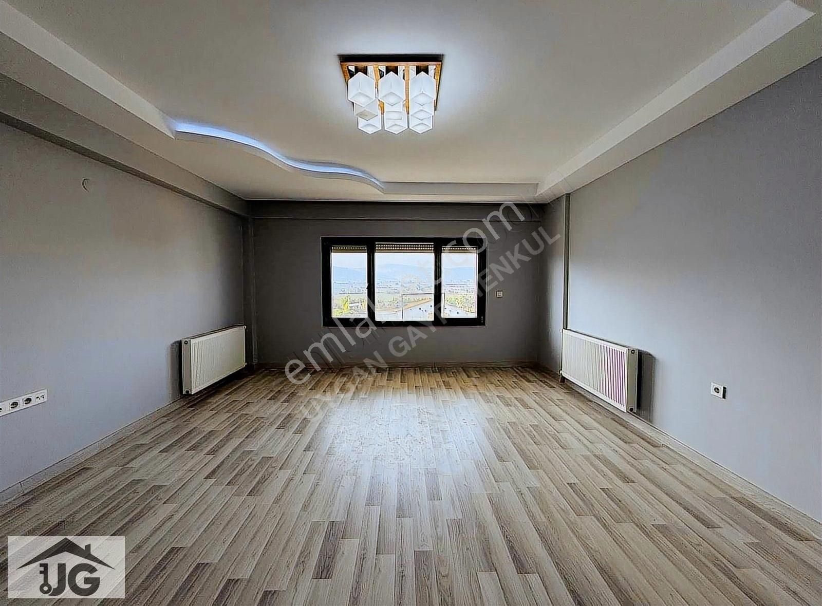 Torbalı Muratbey Satılık Daire UYGAN GAYRİMENKUL'DEN MURATBEY MAH.6+1 350m² SİTE İÇİ LÜX DUBLEX