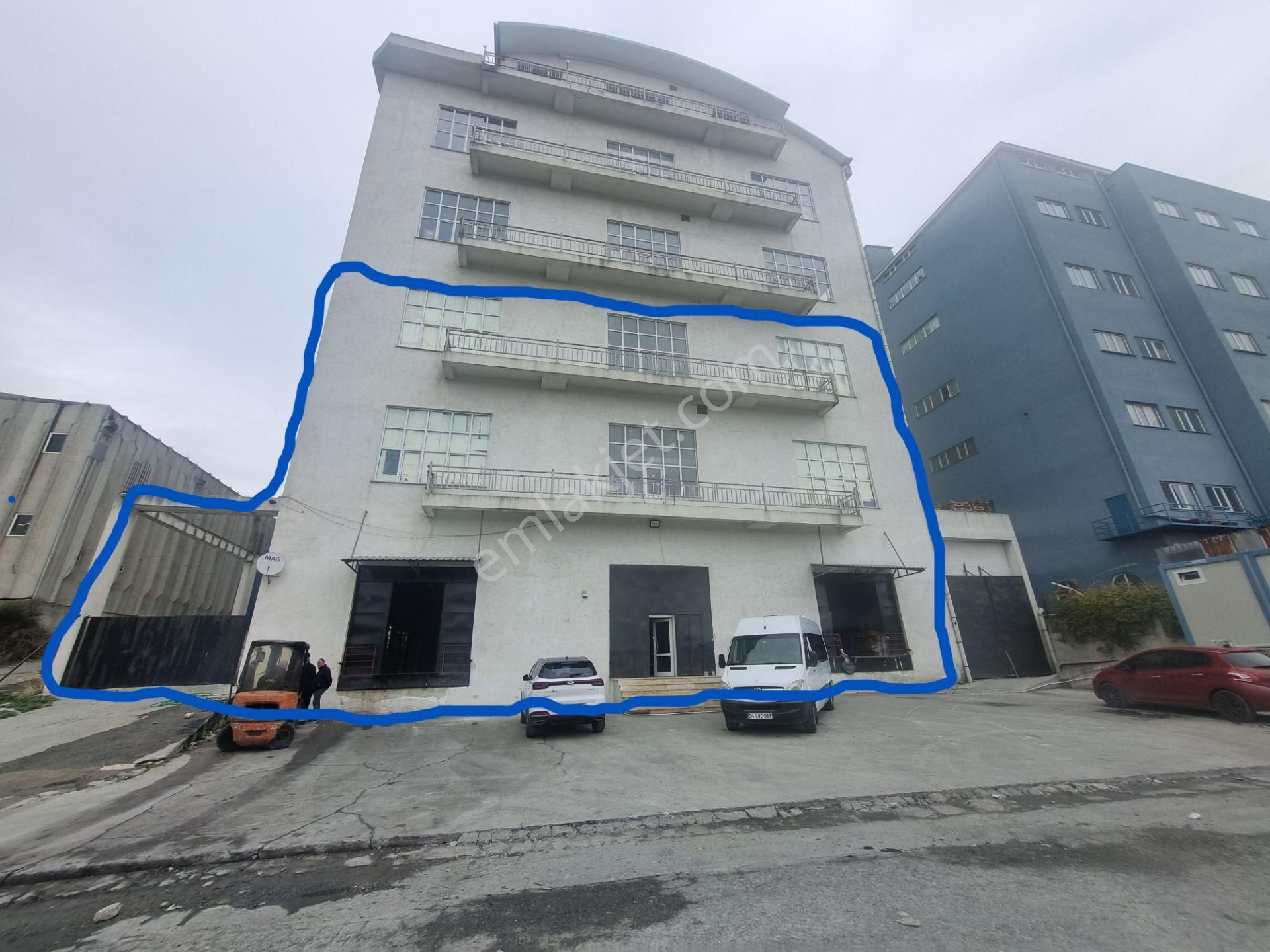 İstanbul Arnavutköy Kiralık Depo  HADIMKÖY ATATÜRK SANAYİ SİTESİNDE 4.250 M2 KİRALIK DEPO 3 KATLI 