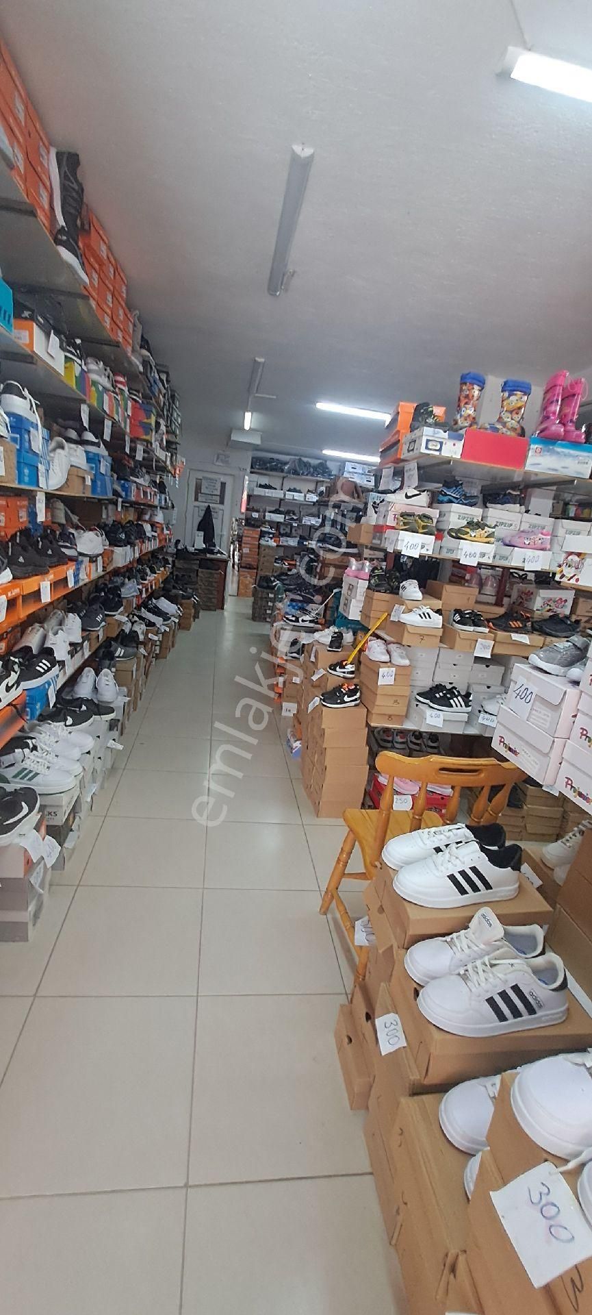 Manavgata Sarılar Mahallesinde Devren Satılık Ayakabı Dükkanı - Görsel 5