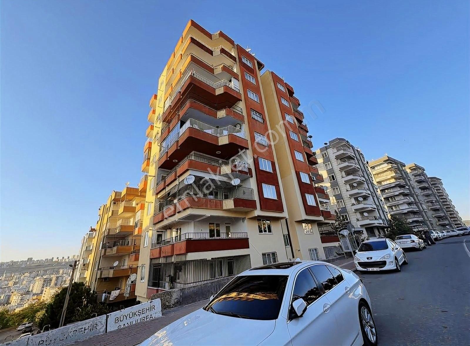 Karaköprü Narlıkuyu Satılık Daire AKSA EMLAKTAN SATILIK 3+1 UYGUN HAVALESİZ DAİRE