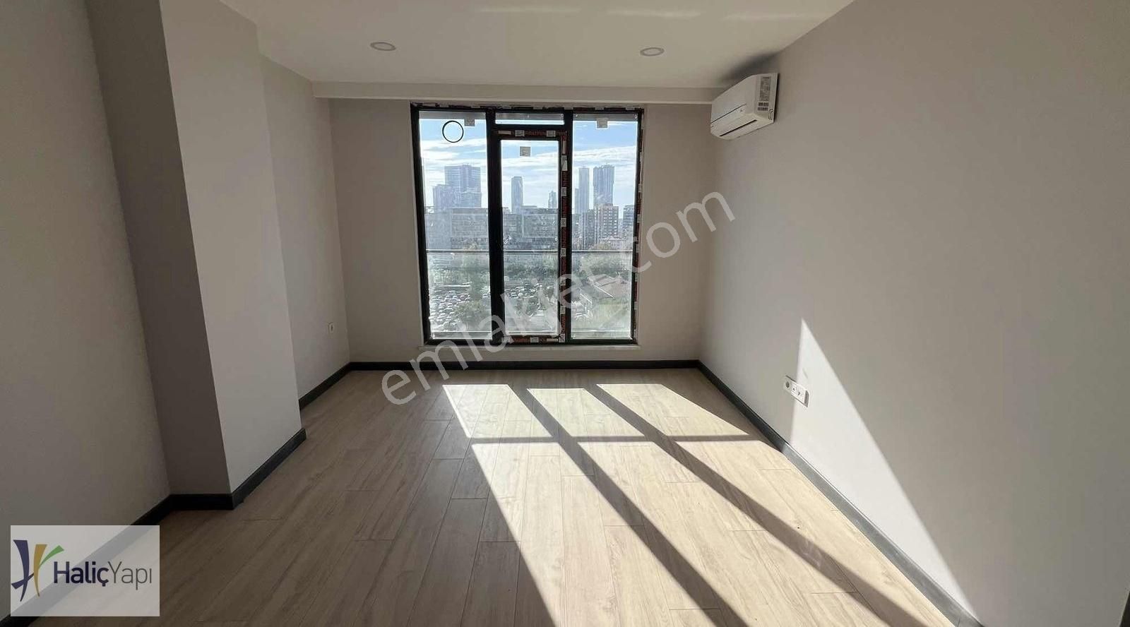 Kağıthane Gürsel Kiralık Residence VİA E-5 YÜKSEK KAT MANZARALI KİRALIK LÜKS DAİRE 1+1