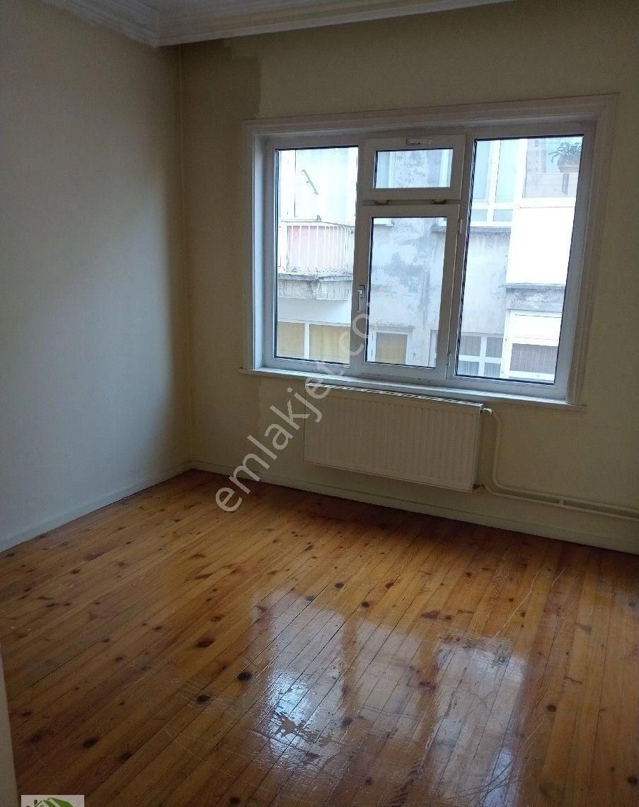 İlkadım Bahçelievler Kiralık Daire Lise caddesinde Kiralık Geniş 2+1 Daire