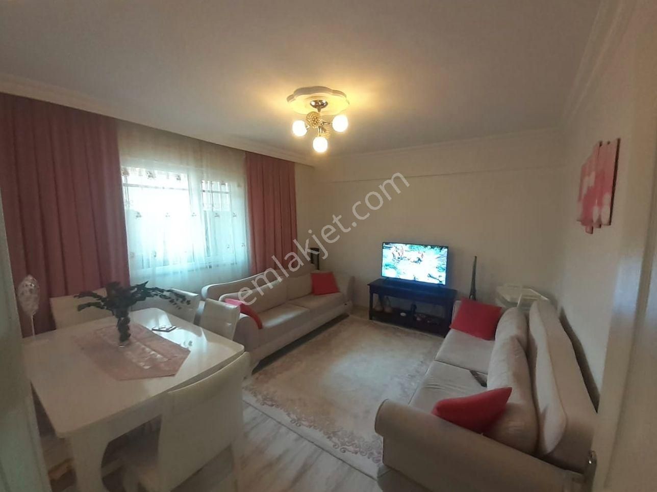 Kartal Karlıktepe Satılık Daire  Karlıktepe Mah Marmaraya Yürüme 12 dk - 162m2 Arsa Paylı 1,5+1