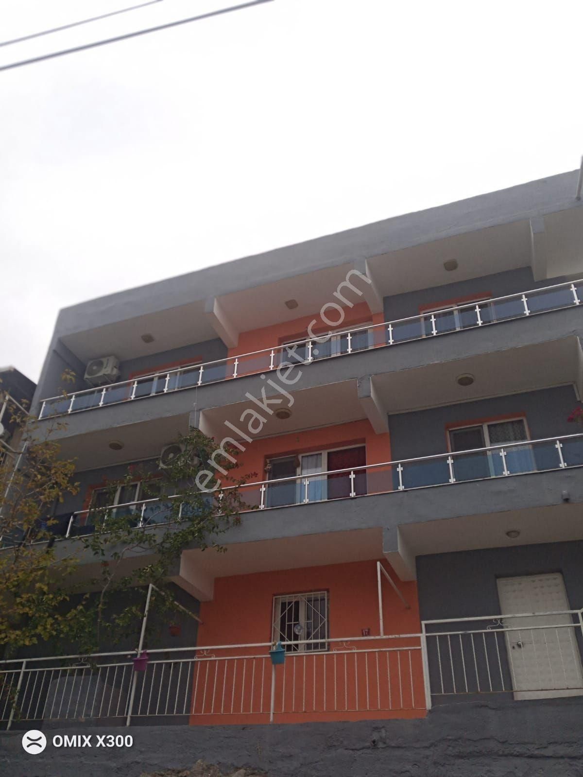 Bayraklı Alpaslan Satılık Daire BİR DAİRE FİYATINA 3KATLİ DENİZ MANZARALI TERASLI EV 