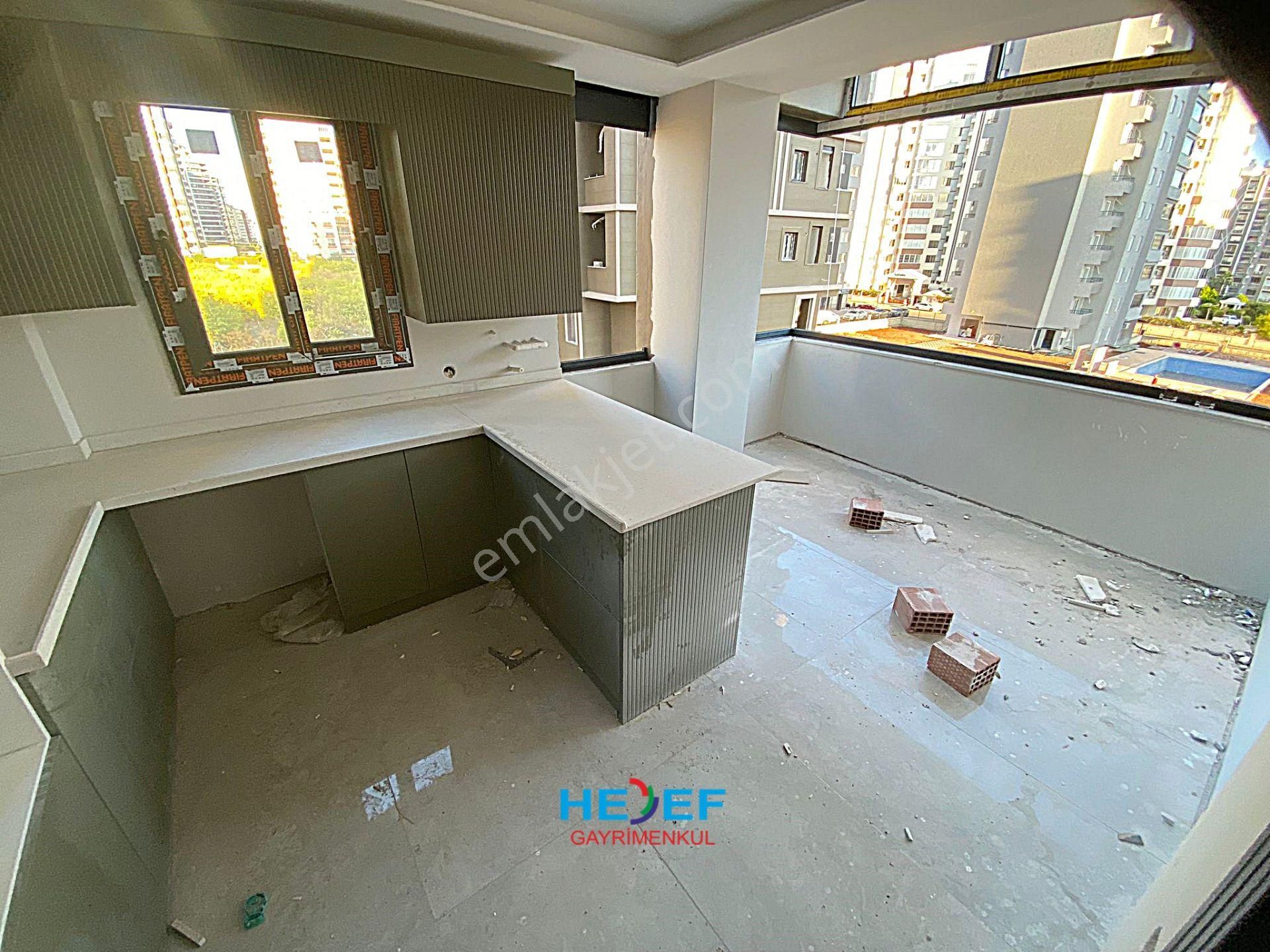 Hedef'ten Akdeniz Mah'de Site İçerisinde Havuzlu 3+1 Daire - Görsel 4