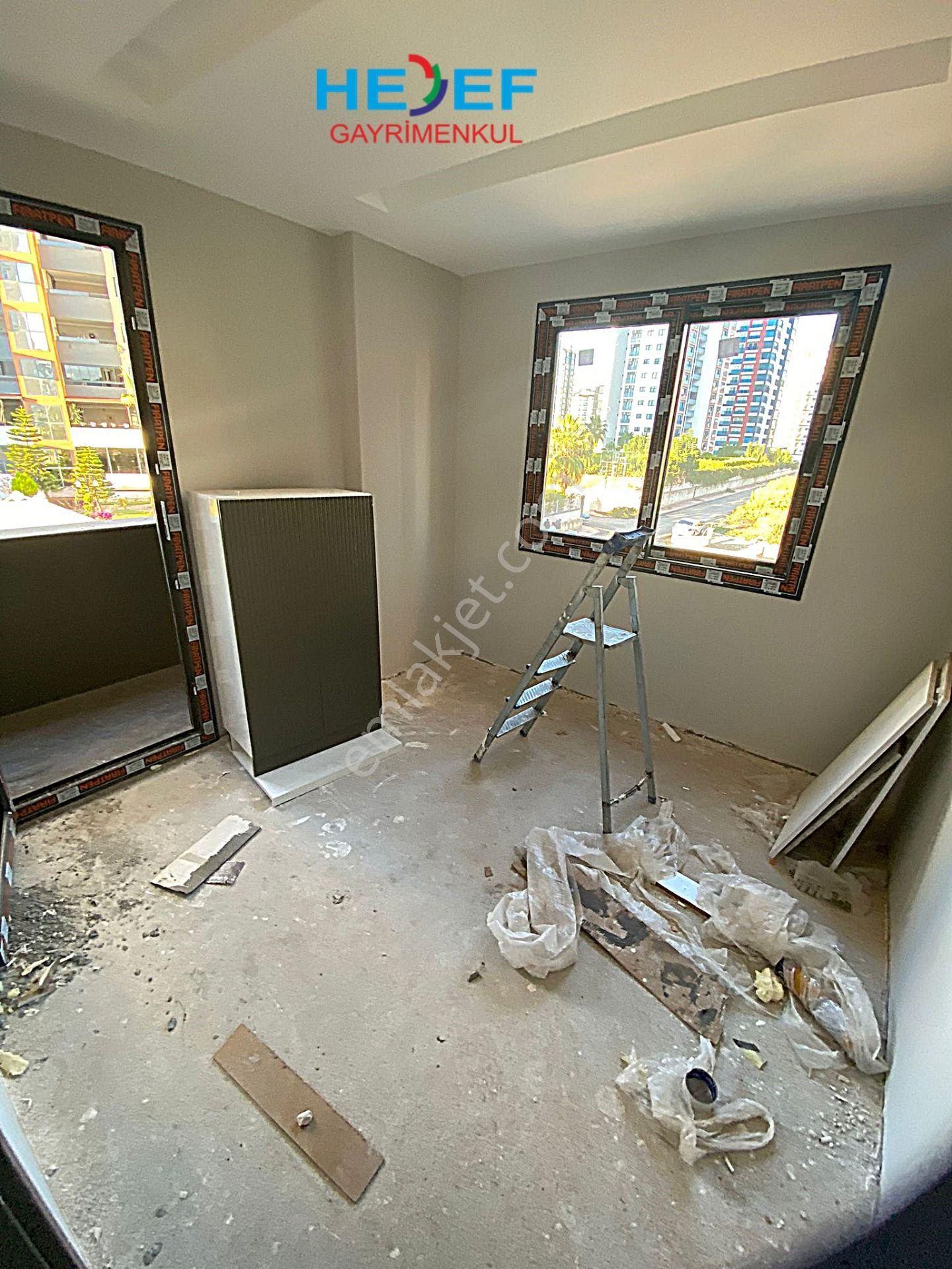 Hedef'ten Akdeniz Mah'de Site İçerisinde Havuzlu 3+1 Daire - Görsel 13