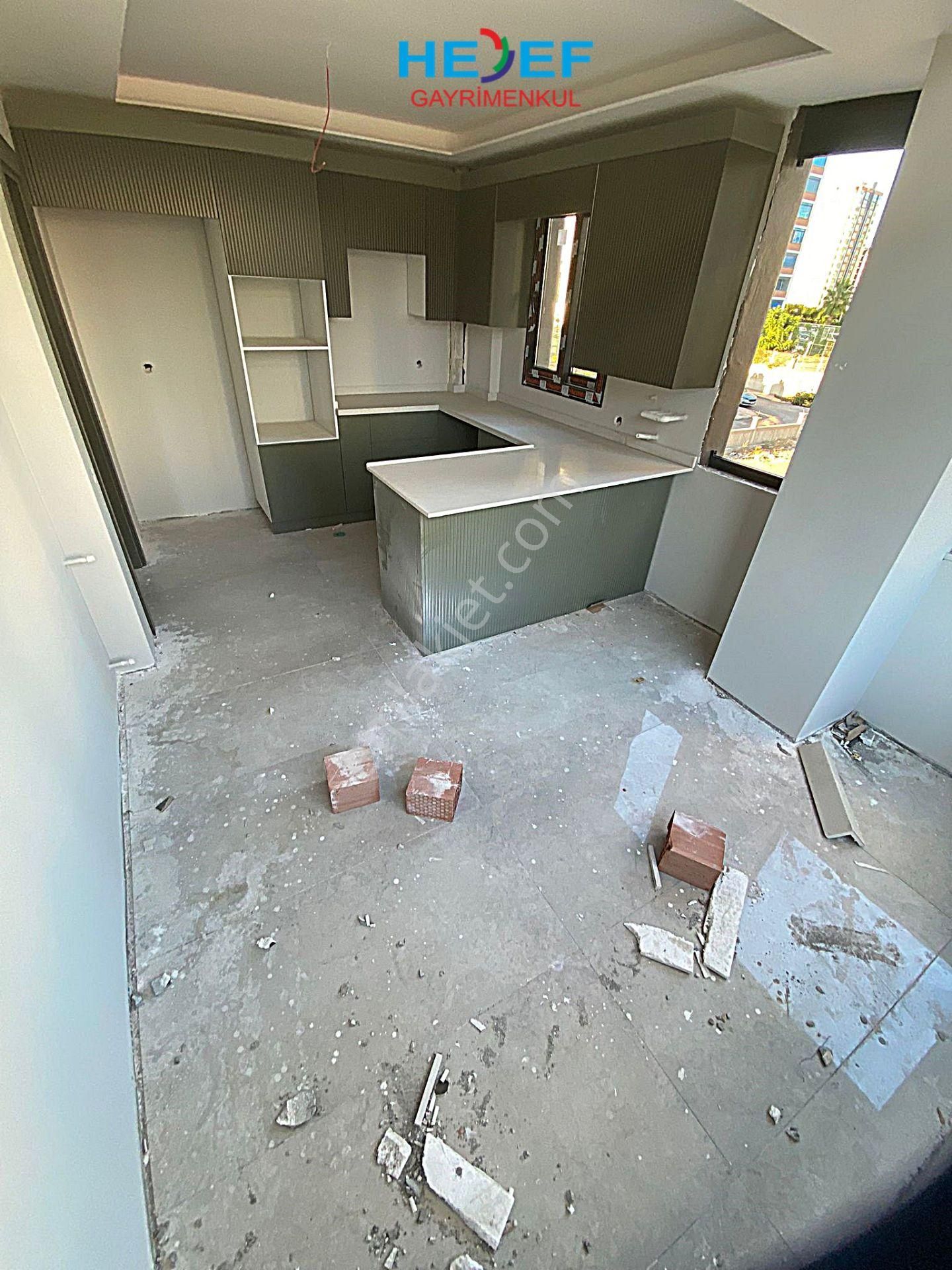 Hedef'ten Akdeniz Mah'de Site İçerisinde Havuzlu 3+1 Daire - Görsel 2