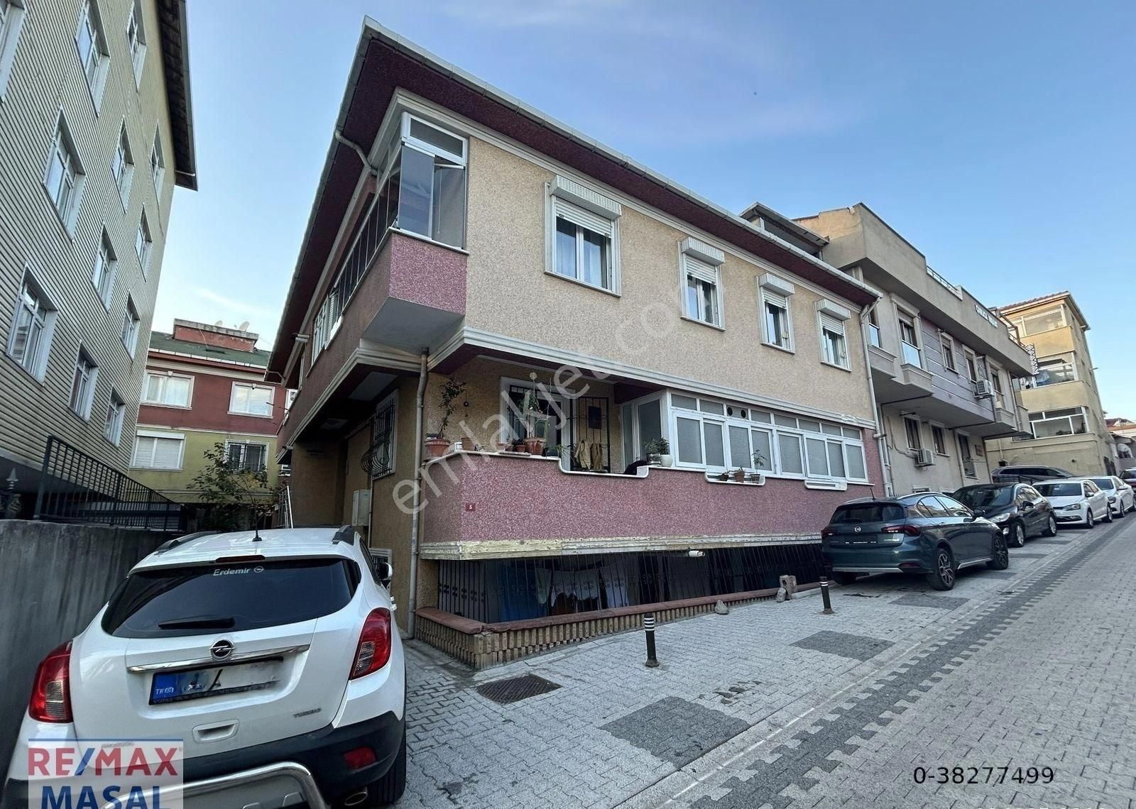 Üsküdar Kısıklı Satılık Daire Üsküdar Kısıklı Mahallesinde 150m2 Satılık 3+1 Dubleks