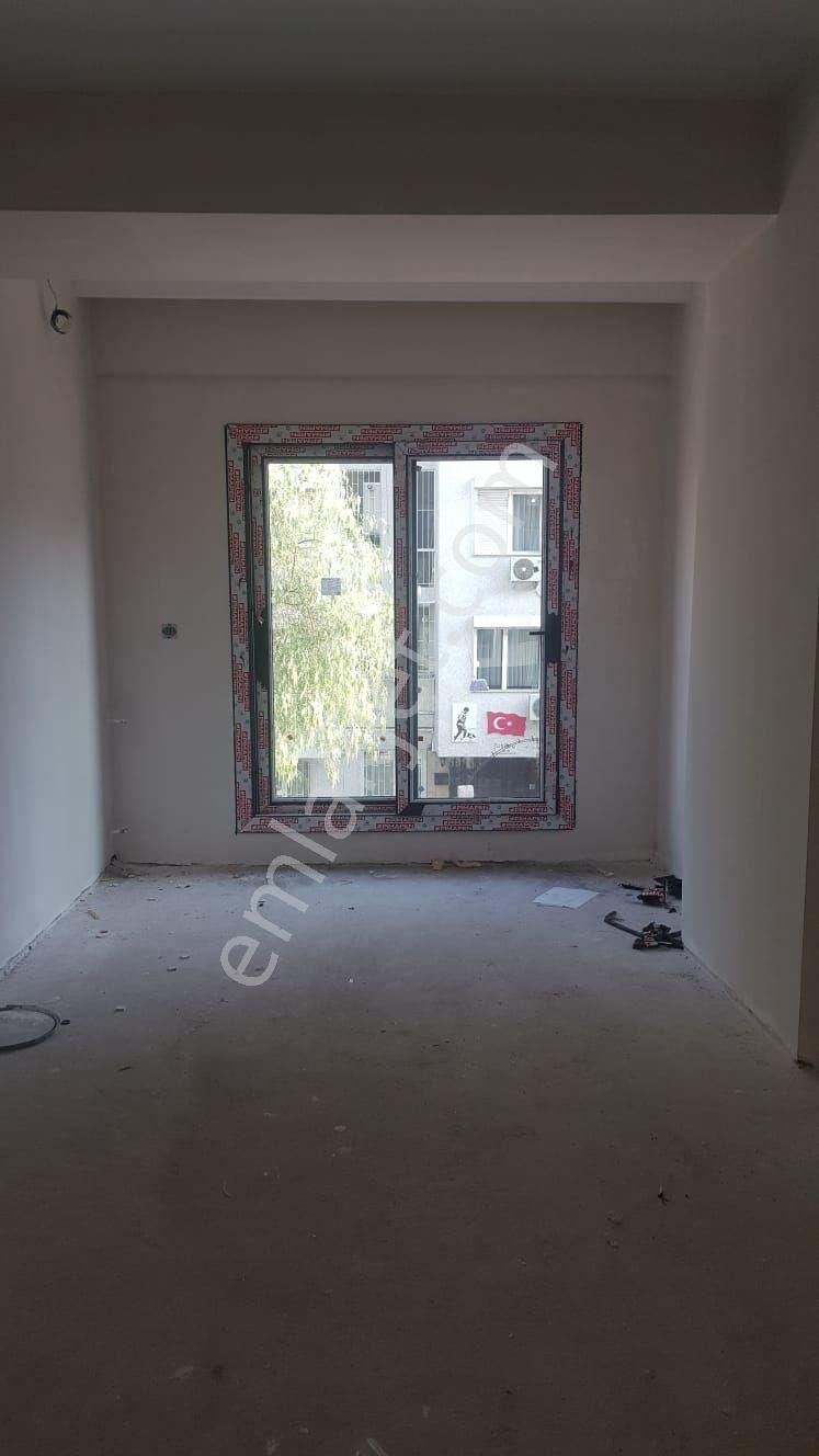 Karşıyaka Bostanlı Satılık Daire BOSTANLI'DA 3 AYA TESLİM SIFIR LÜKS SATILIK3+1DAİRE