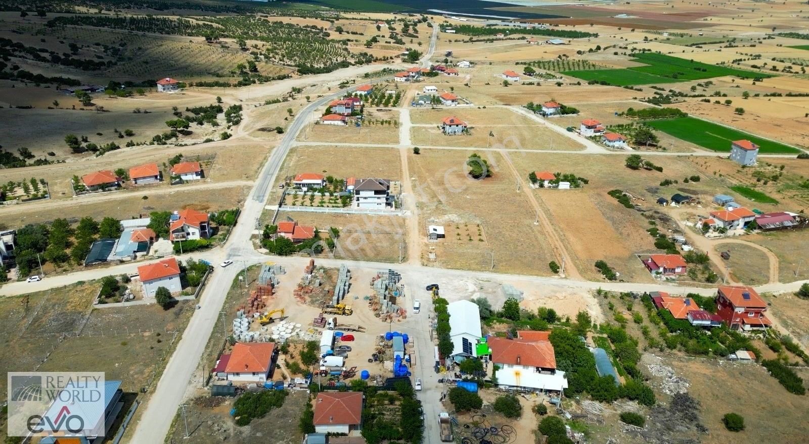 Korkuteli Yeşilyayla Satılık Villa İmarlı KORKUTELİ YEŞİLYAYLA'DA 1200 M'2 VİLLA İMARLI KÖŞE PARSEL ARSA