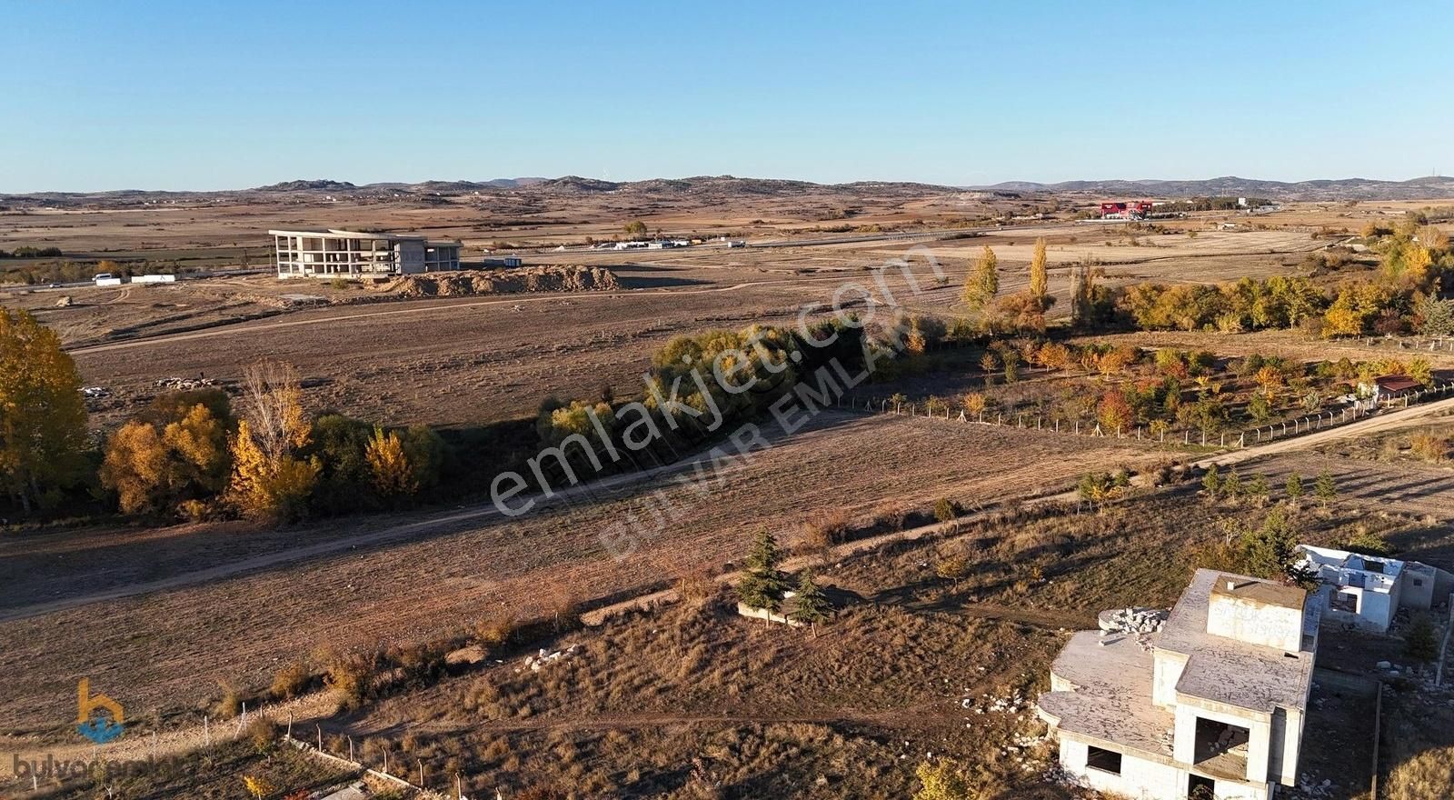 Kırklareli Merkez Doğu Satılık Tarla Bulvar Emlak'tan Satılık Yatırımlık Arazi