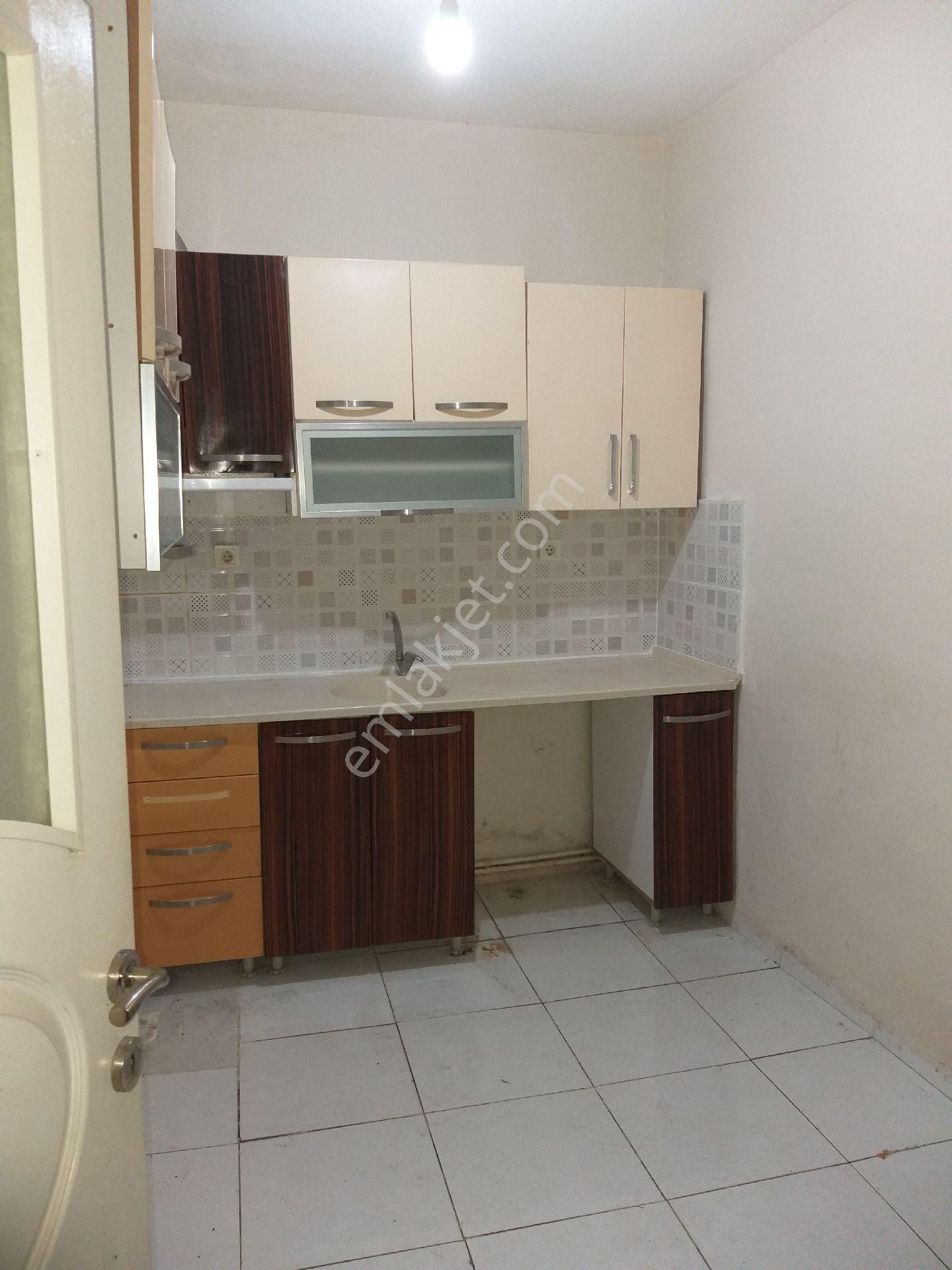 Zeytinburnu Yeşiltepe Satılık Daire DEMİRKENT EMLAKTAN SATLIK DAİRE