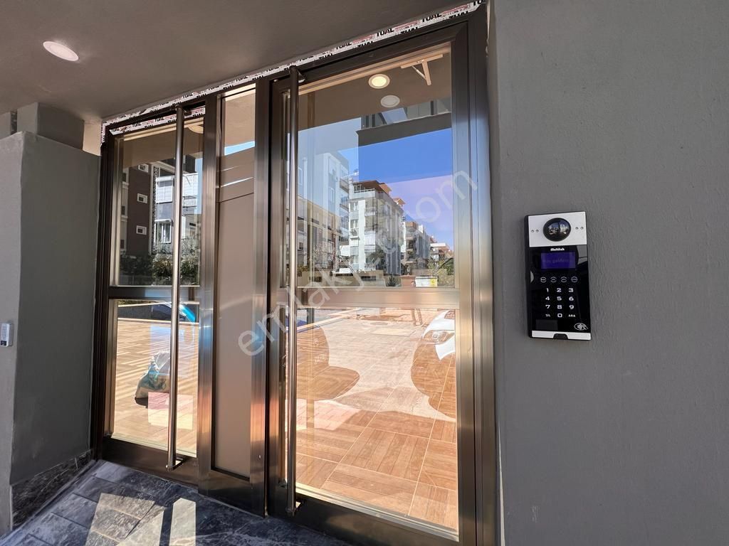 Konyaaltı Hurma'da Kiralık Sıfır Doğalgazlı 2+1 Daire . - Görsel 12
