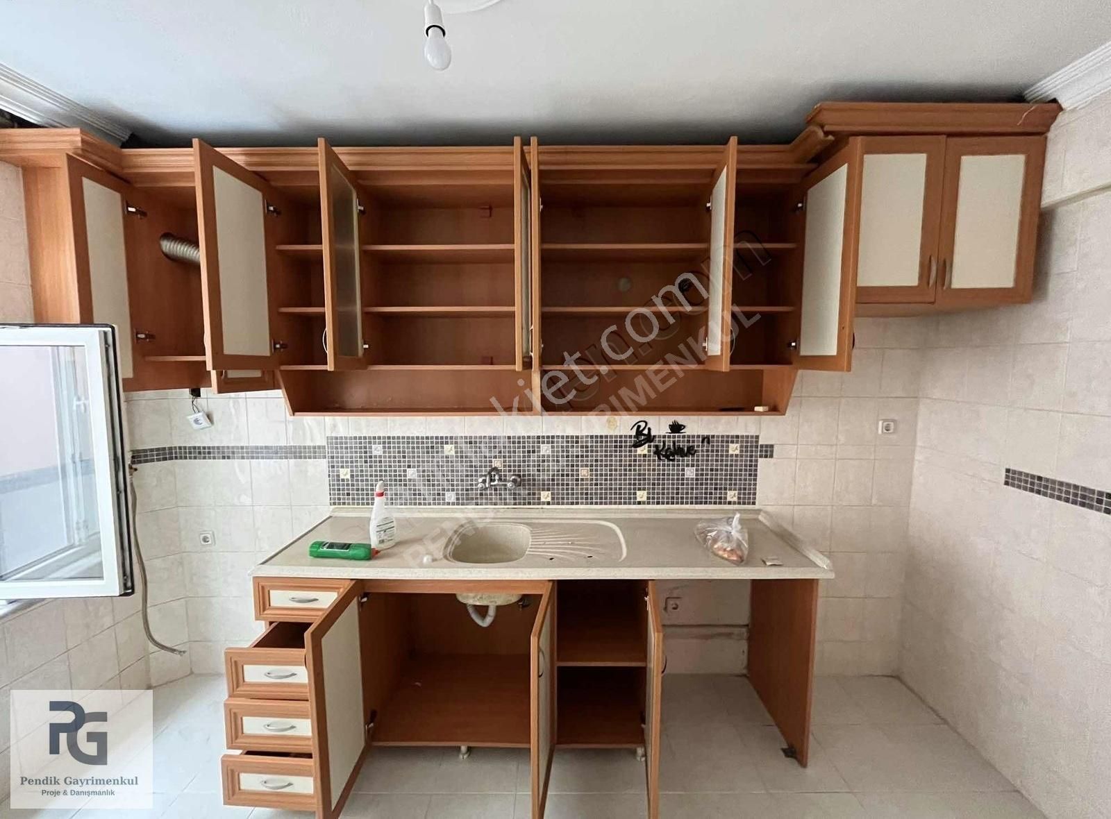 Pendik Dumlupınar Kiralık Daire GÖZDAGI HASTANE VE METROYA YÜRÜME MESAFESİNDE 2+1 KİRALİK DAİRE