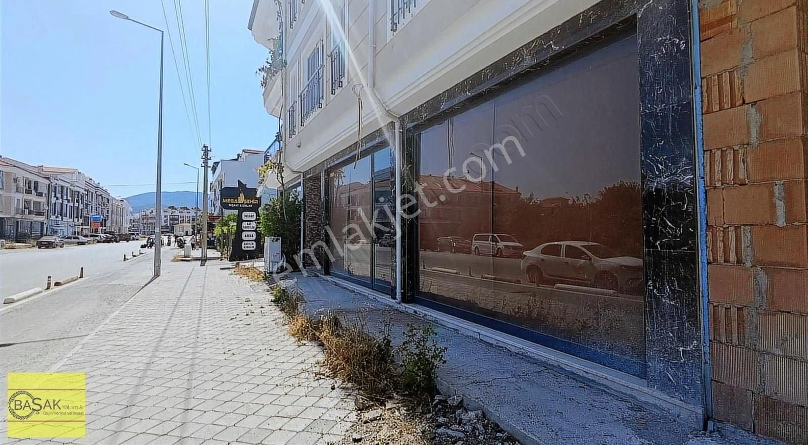 Dalaman Hürriyet Kiralık Ofis BAŞAK'TAN İSTİKLAL CADDESİ ÜZERİ