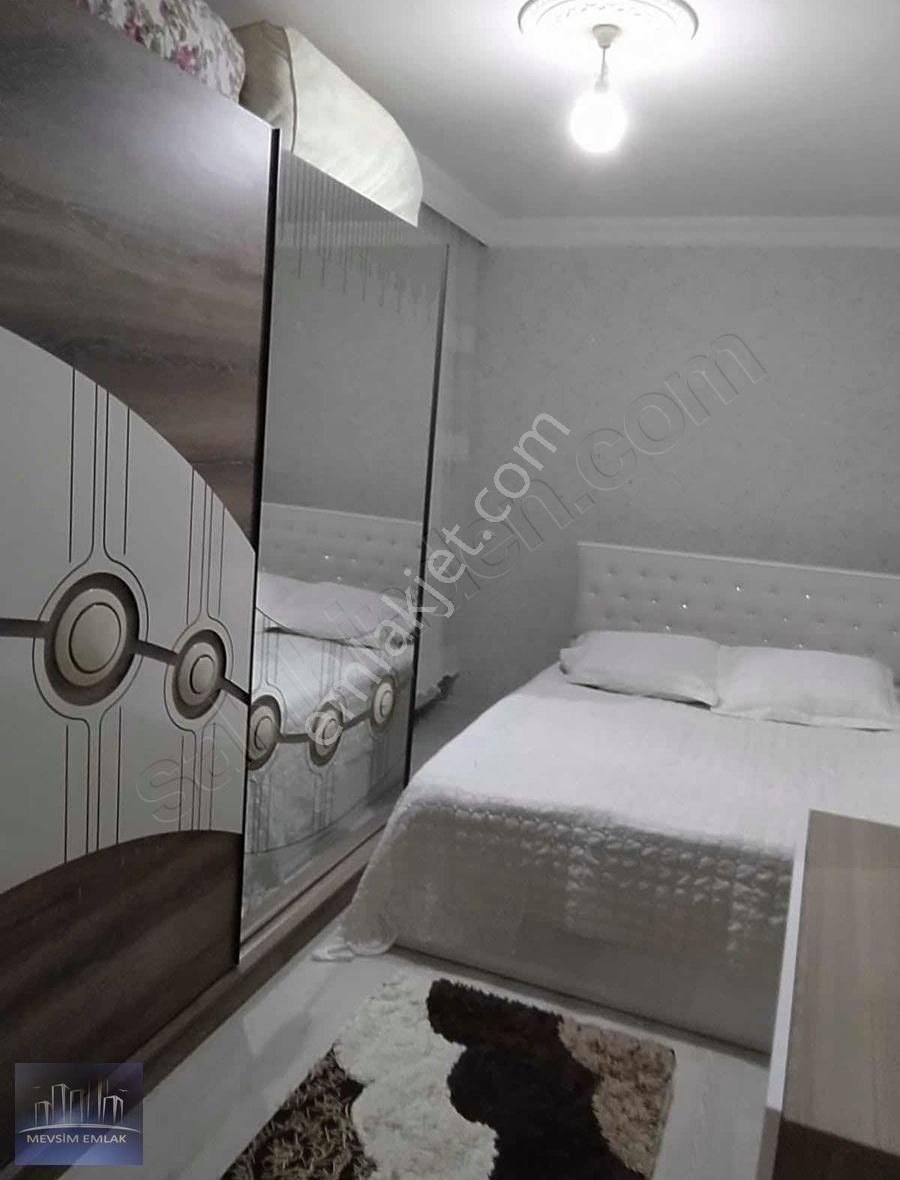 İpekyolu Halilağa Satılık Daire MEVSİM EMLAKTAN 2 NİSAN CADDESİ YANI SATILIK 2+1 DAİRE