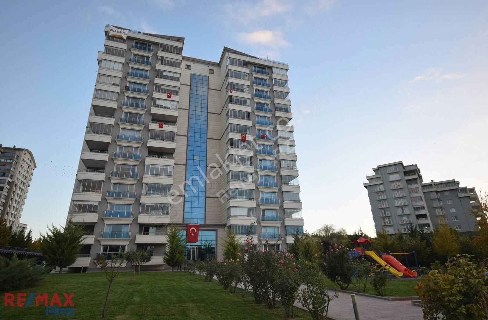 Çankaya Alacaatlı Satılık Daire Yaşamkent Papatya Sitesi 230 m2 Satılık 4+1 Yapılı Daire