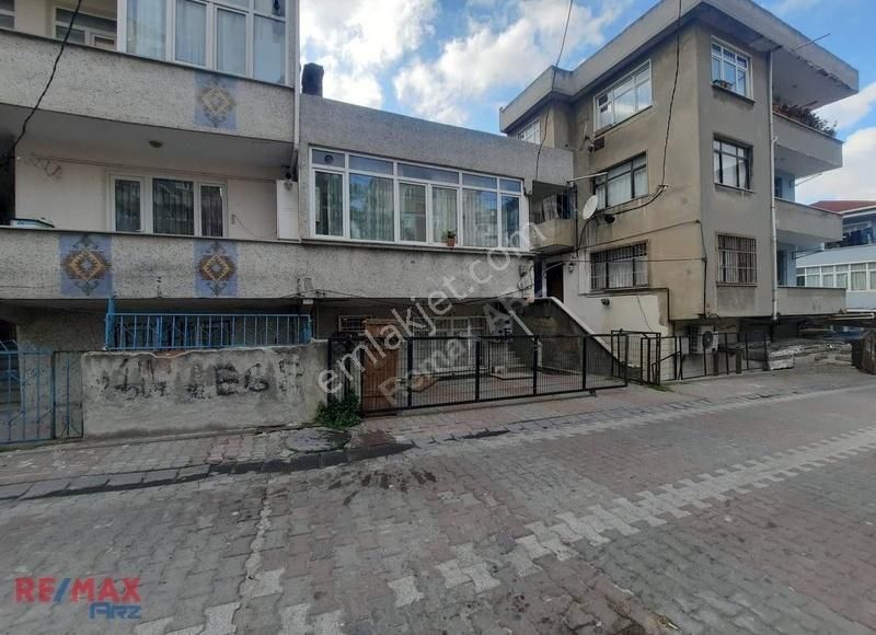 Küçükçekmece Kanarya Satılık Konut İmarlı KÜÇÜKÇEKMECE SAFRA 128 m² SATILIK ARSA 2 KATLI BİNA