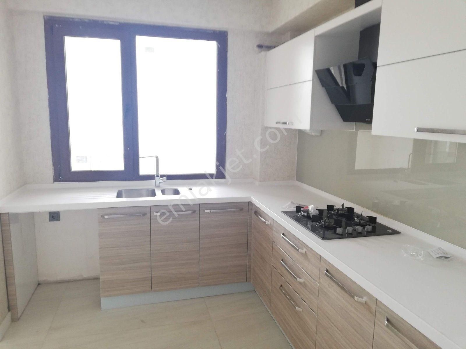 Selçuklu Şeker Satılık Daire  EMRAH ÇİFTCİ'DEN SELÇUKLU ŞEFİKCAN CAD.LARA PARK SİT.SATILIK 3,5+1 LÜKS DAİRE