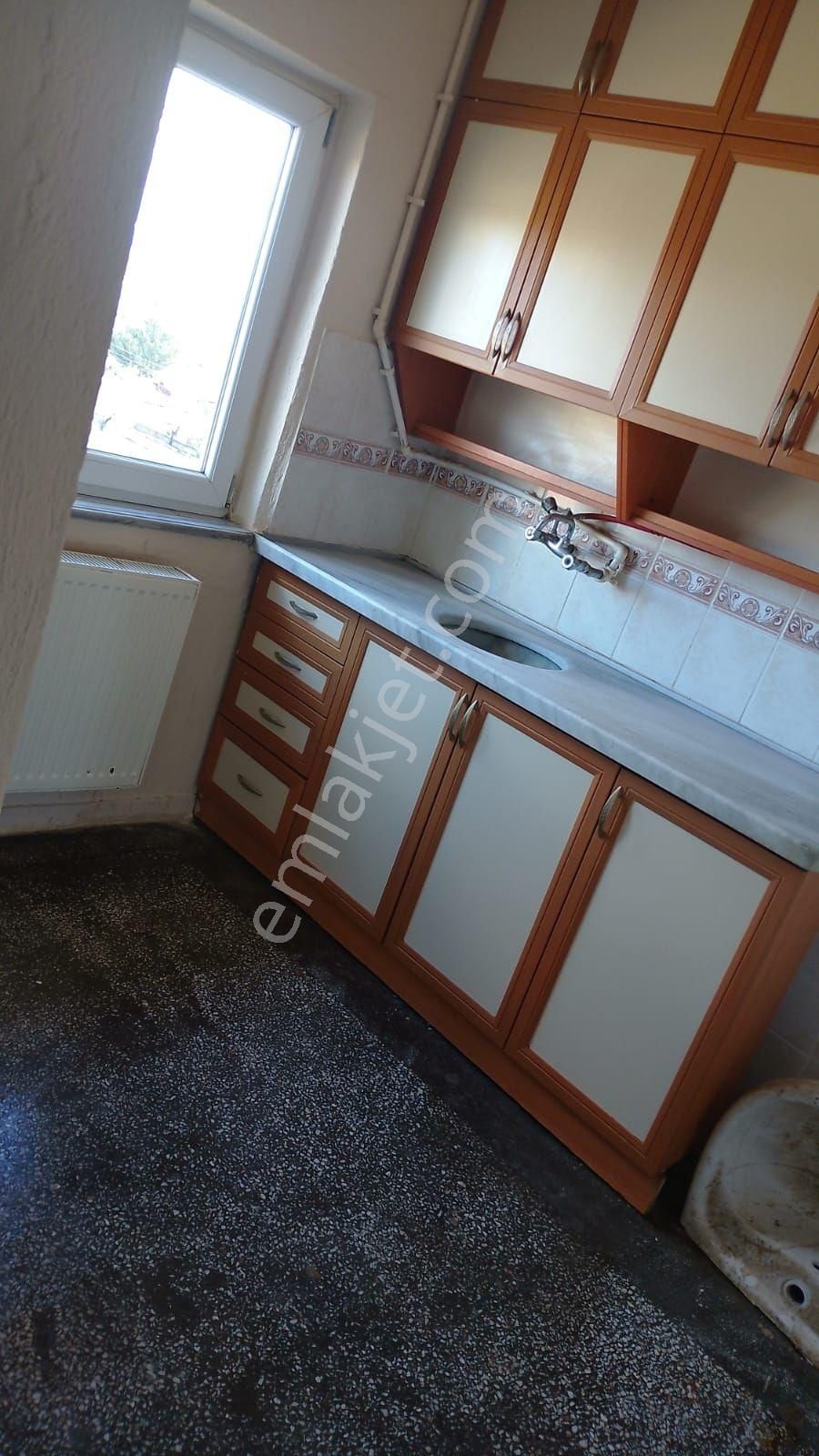 Seydişehir Pınarbaşı Satılık Daire FURKAN EMLAKTAN SEYDİŞEHİR KÜPE CAMİ YAKIN 2+1 SATILIK DAİRE 