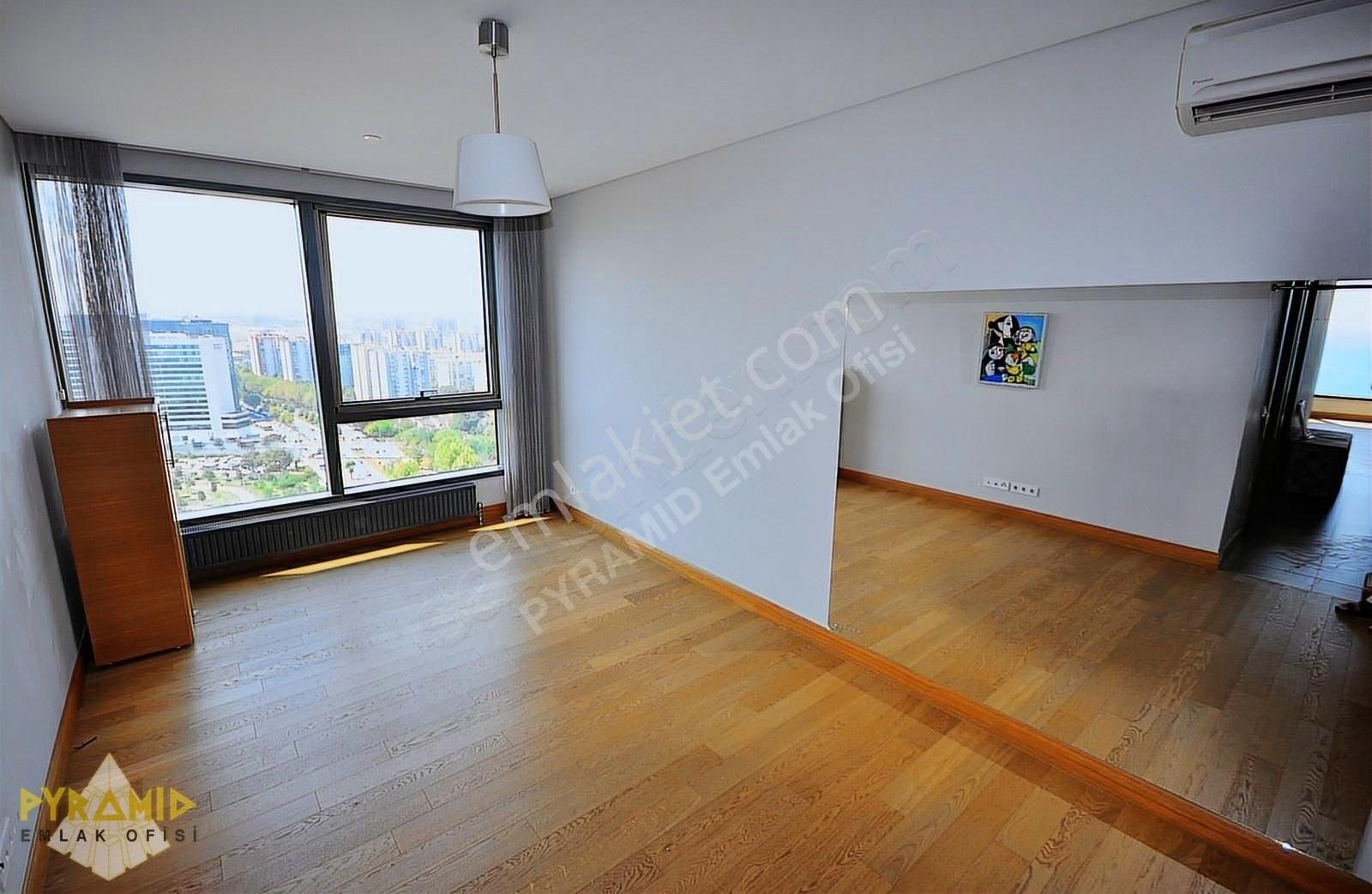 Bakırköy Ataköy 2-5-6. Kısım Kiralık Daire Pyramıd'den Yalı Ataköy C-blok Deniz Manzaralı Boş 1+1 Daire