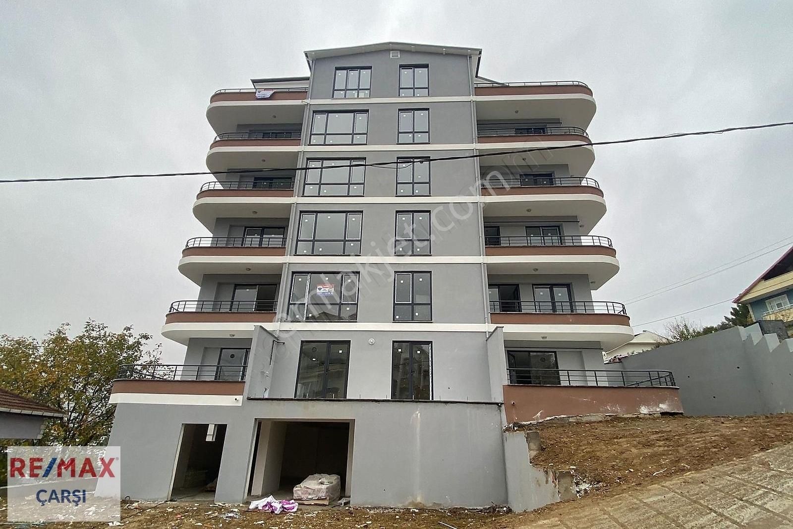 İzmit Gündoğdu Satılık Daire REMAX ÇARŞI'DAN GÜNDOĞDU'DA SIFIR 2+1 ARAKAT DAİRE