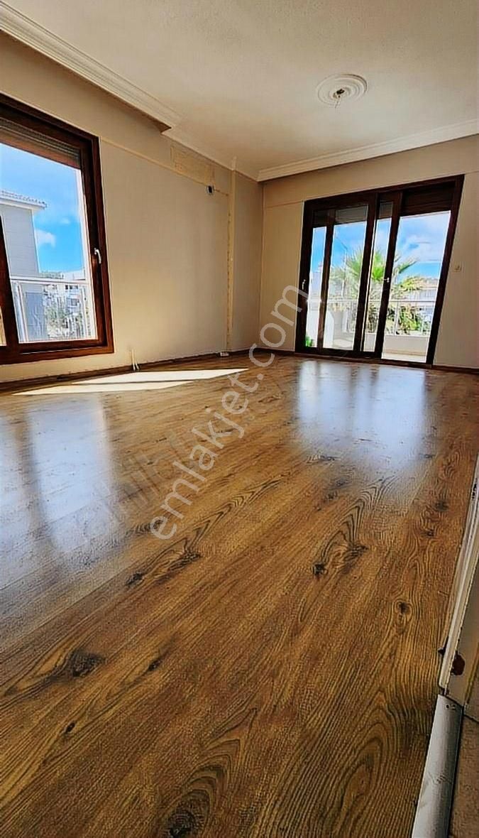 Seferihisar Sığacık Kiralık Daire Kale Emlak' tan Sığacık' ta 3+1 Kiralık Daire KAPALI MUTFAK