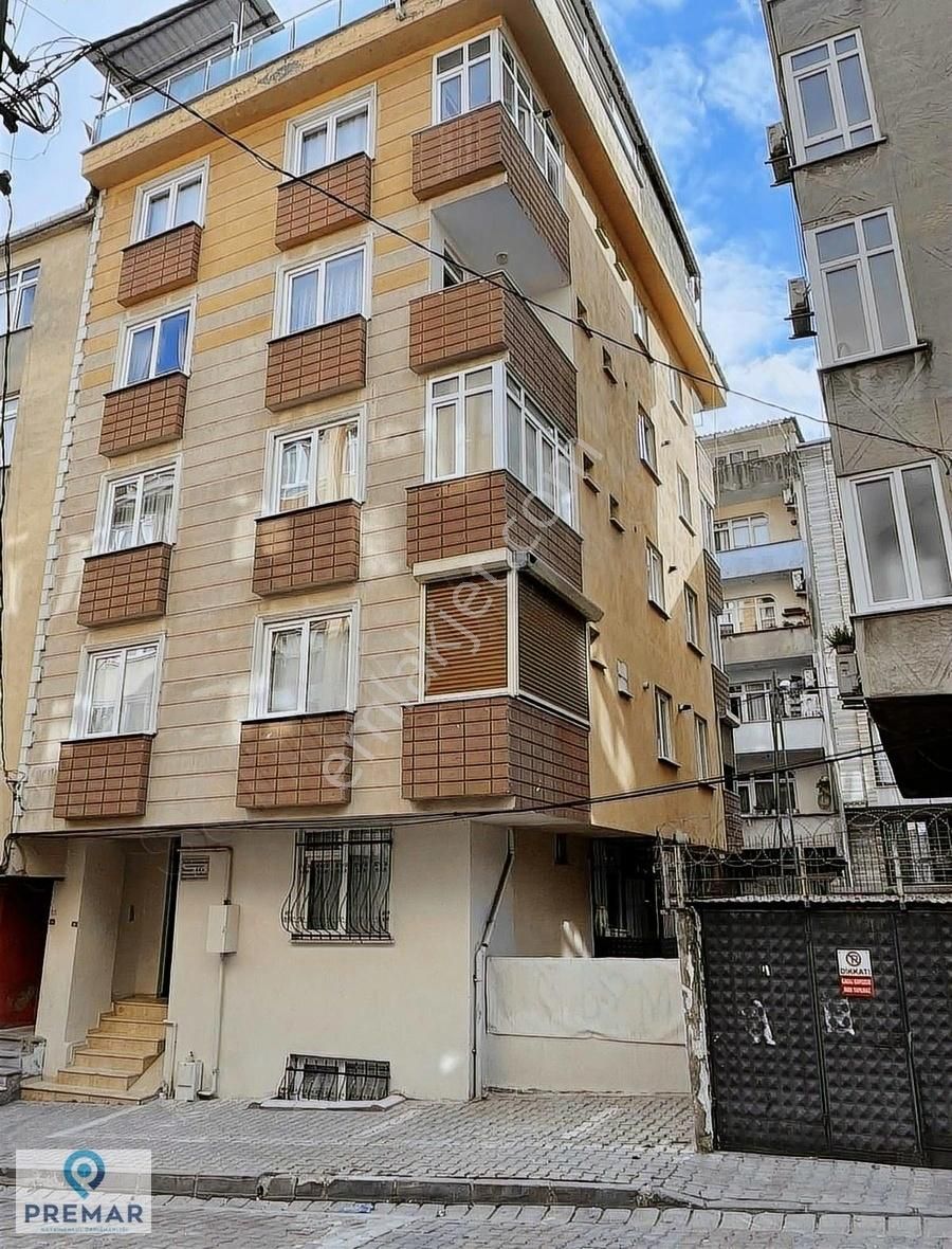 Bahçelievler Zafer Satılık Daire YENİBOSNA YILDIRIM BEYAZIT CADDESİNE YAKIN SATILIK 3+1