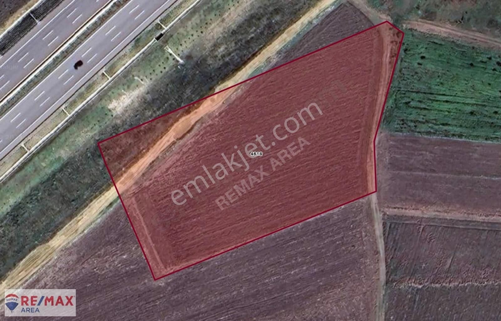 Karacabey Harmanlı Satılık Tarla Remax AREA dan Karacabey Harmanlı Satılık 1350 M2 Tarla Hissesi