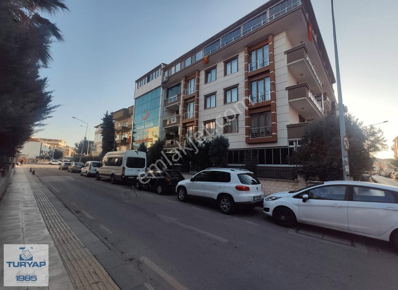 Yalova Merkez Rüstem Paşa Satılık Daire YALOVA MERKEZ GÖÇ İDARESİ YANI'NDA 2+1 SATILIK DAİRE