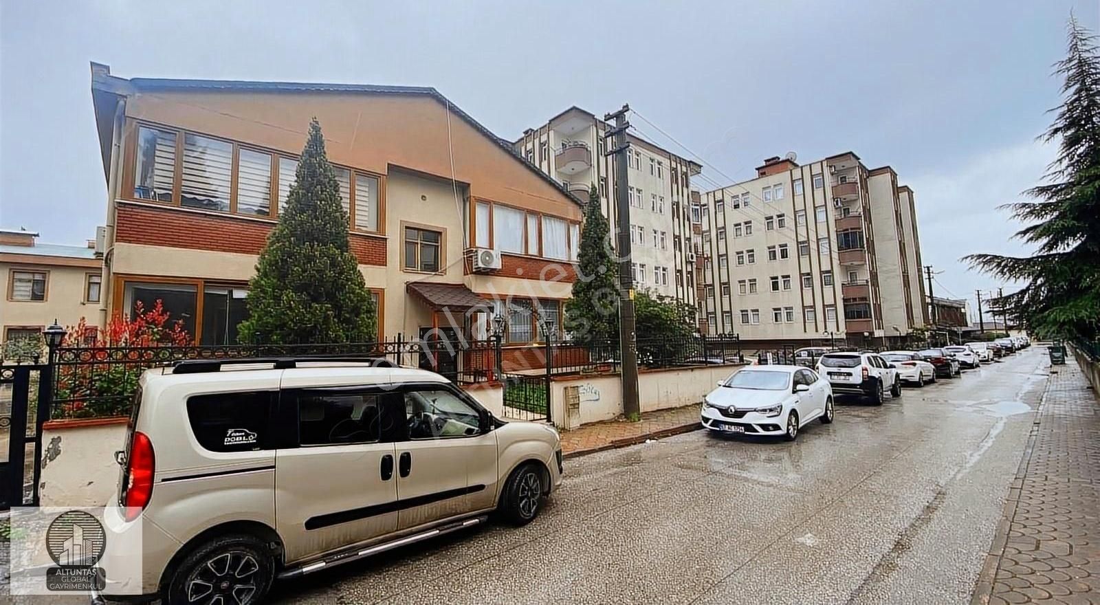 İzmit Cumhuriyet Satılık Daire PLAJYOLU'NDA 3+1 SATILIK FIRSAT DAİRE