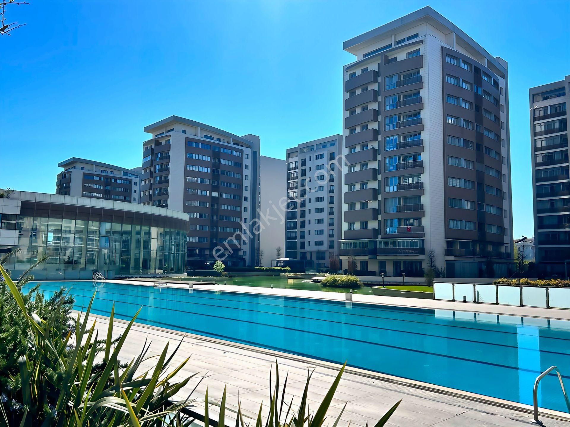 Sancaktepe Emek Satılık Daire  SEEWORLD SİNPAŞ AQUA CİTY 2010 1+1 SATILIK 70m2 aquacity 2010