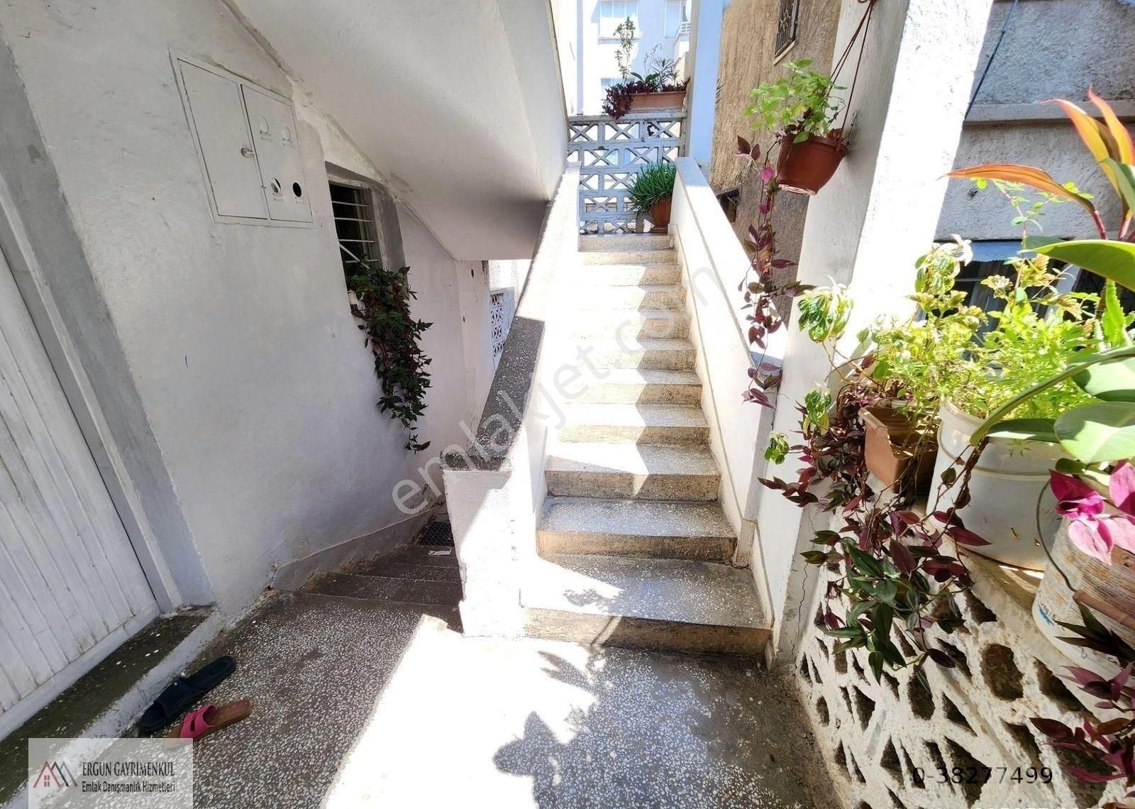 Ergünden Turgutreiste Caddeye Yakın Geniş Komple Satılık Bina - Görsel 7