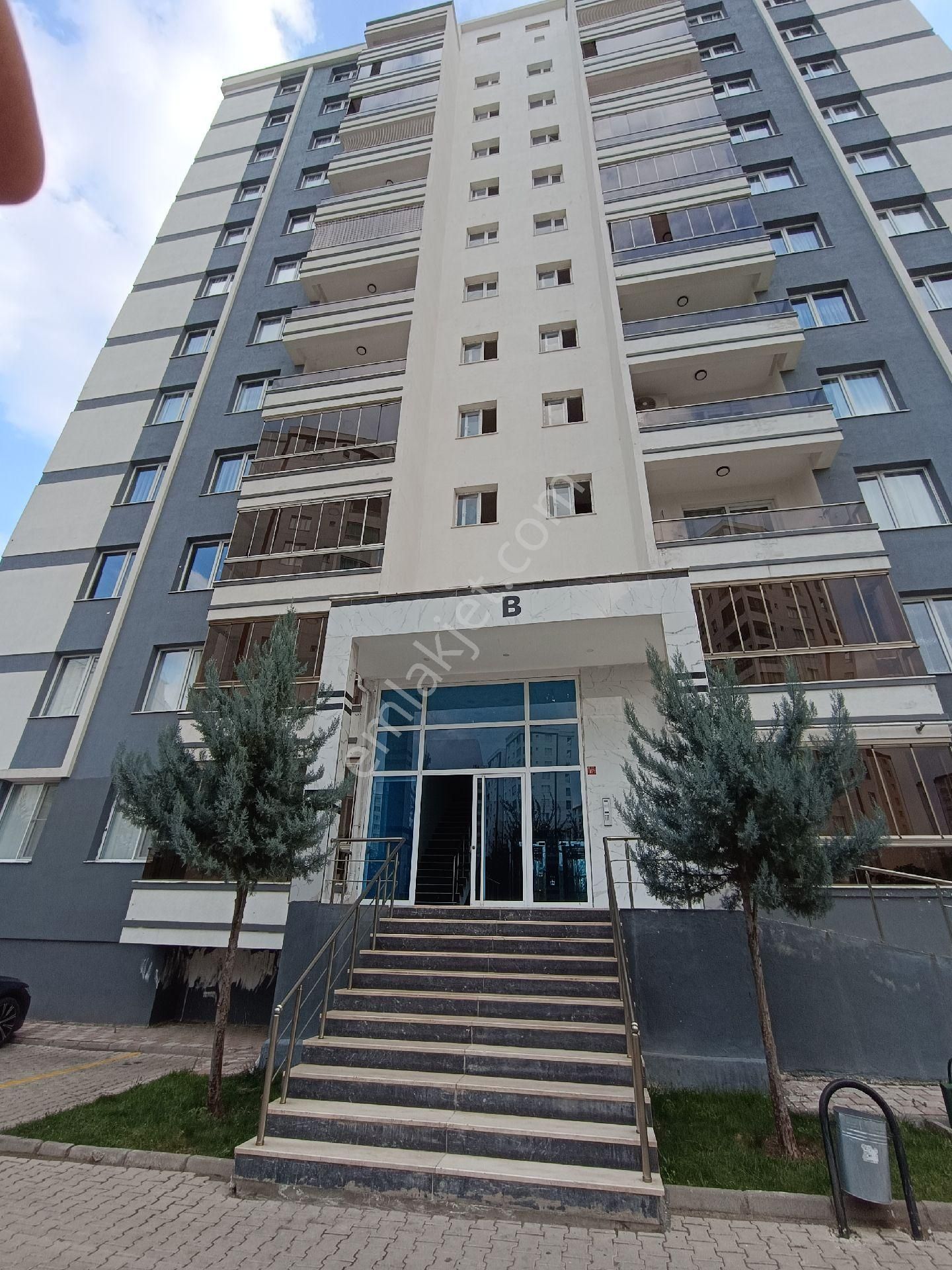 Yenişehir Dokuzçeltik Satılık Daire UYGUR GAYRİMENKUL'DAN FABRİKA MH 4+1 SATILIK DAİRE