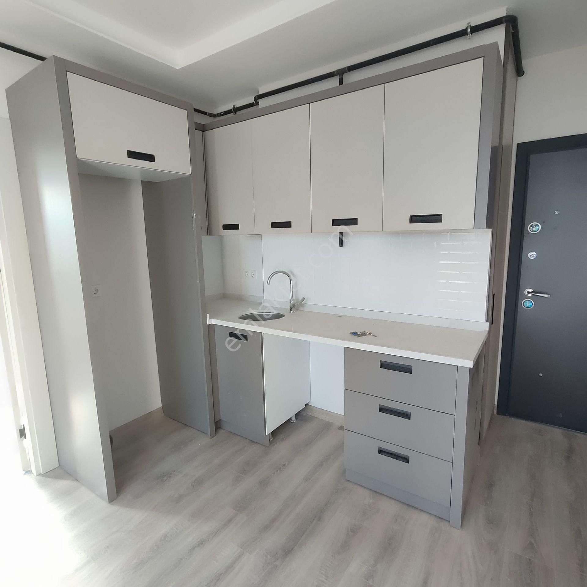 Yenişehir Batıkent Kiralık Daire  MESUT EMLAK'TAN NEVİD KODALLI CADEESİN DE 1+1 SIFIR KİRALIK OFİS