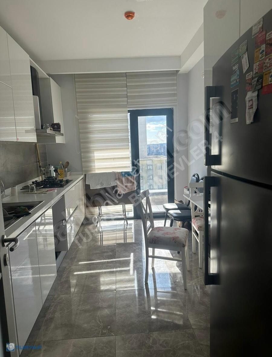 Avcılar Tahtakale Satılık Daire EMLAK KONUT EVLERİ LÜX EŞYALI TADİLATLI 160 M2 3+1 TAPULU DAİRE