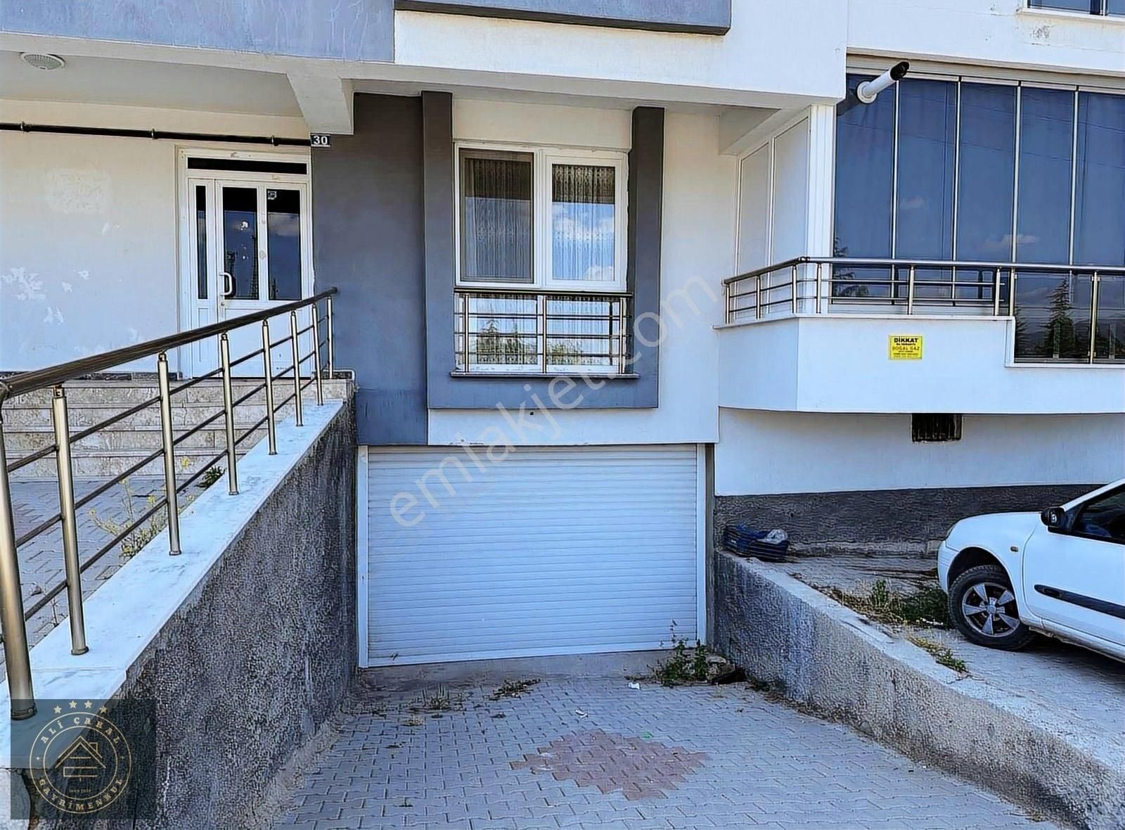 Beyşehir Hamidiye Satılık Daire HAMİDİYE MAHALLESİNDE SATILIK 180 m2 DAİRE