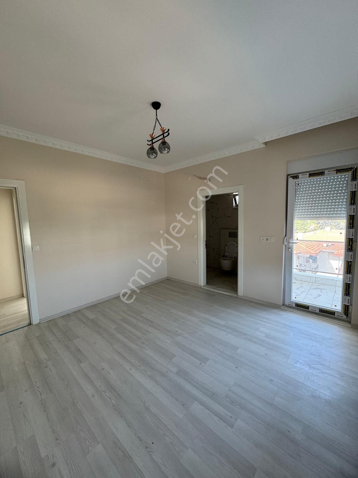 Serik Eminceler Satılık Daire  ANTALYA SERİK BELEK YOLU ÜZERİ SATILIK 3+1 SIFIR DAİRE