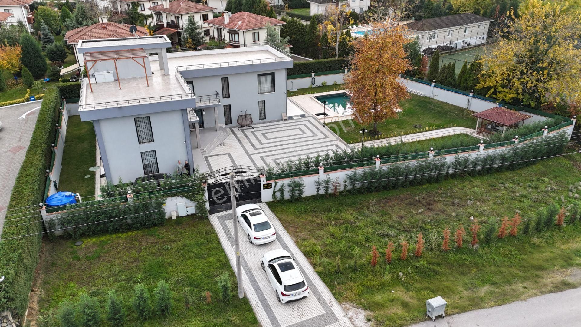 Sakarya Sapanca Havuzlu Satılık Villa  SAPANCA KIRKPINAR’DA MÜSTAKİL ULTRA LÜX ÖZEL TASARIMLI VİLLA