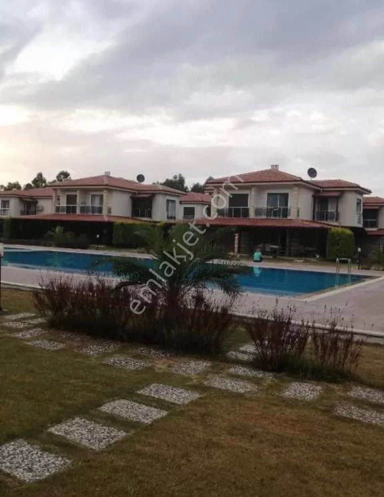 Kuşadası Davutlar Kiralık Villa Kuşadası Sevgi plajında 3+1 kiralık villa